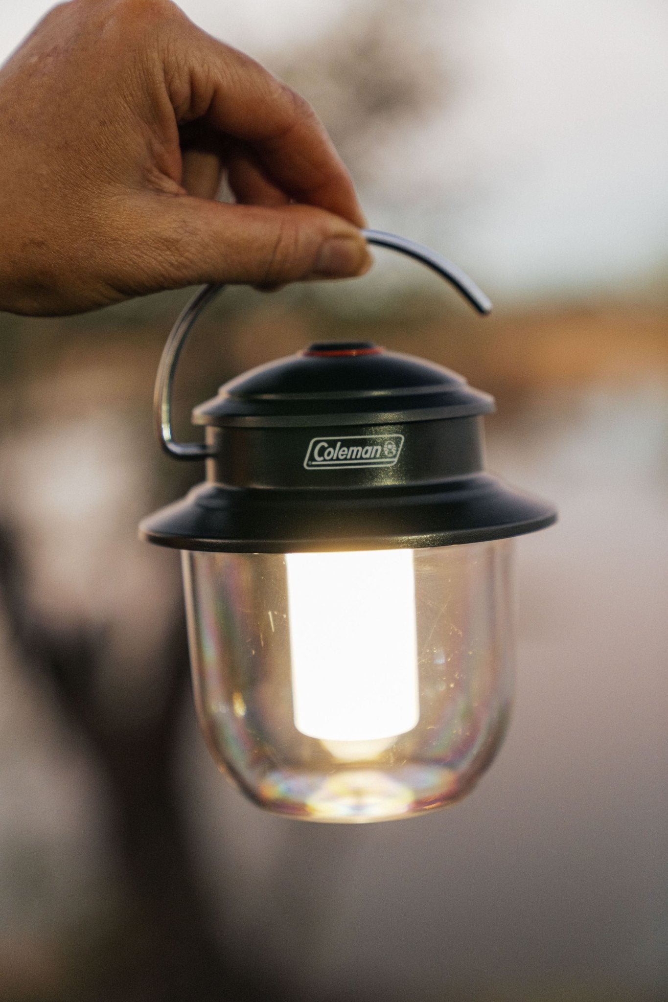 Classic 400L Lantern, Rechargeable Lithium Ion, Water-resistant, Impact-resistant, Carry Handle