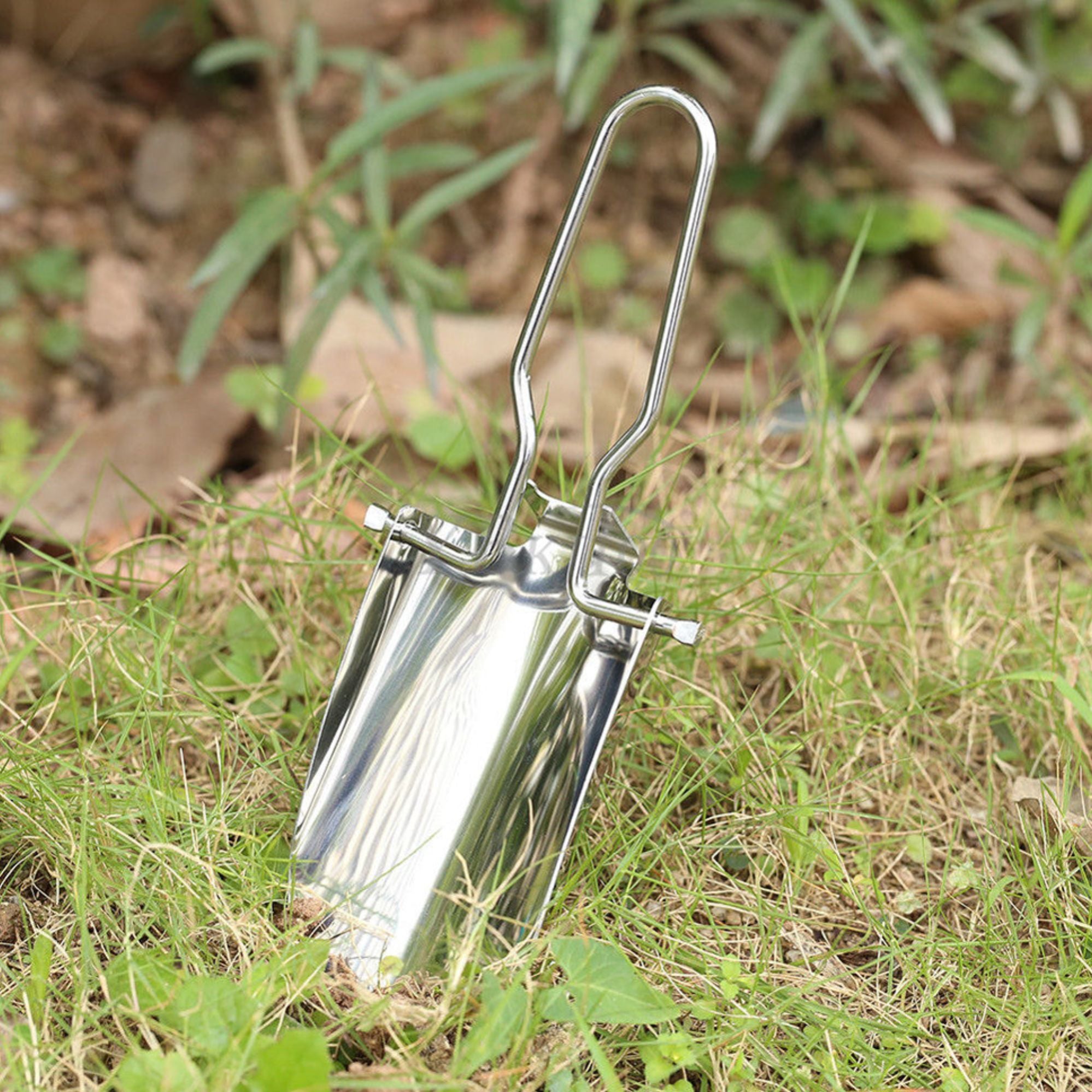 Wildtrak Stainless Steel Folding Trowel 12x6cm