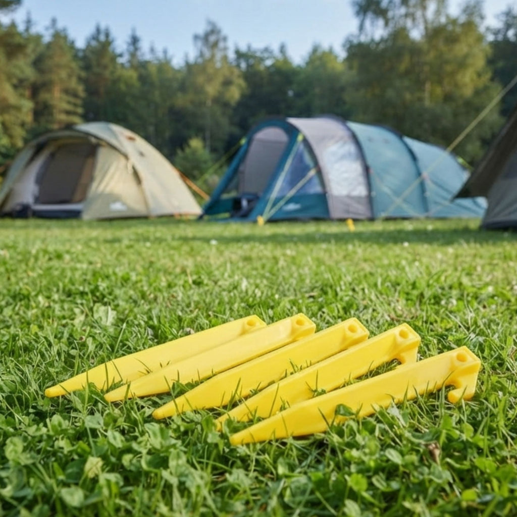 Wildtrak 6 Pack Plastic Tent Pegs 17cm
