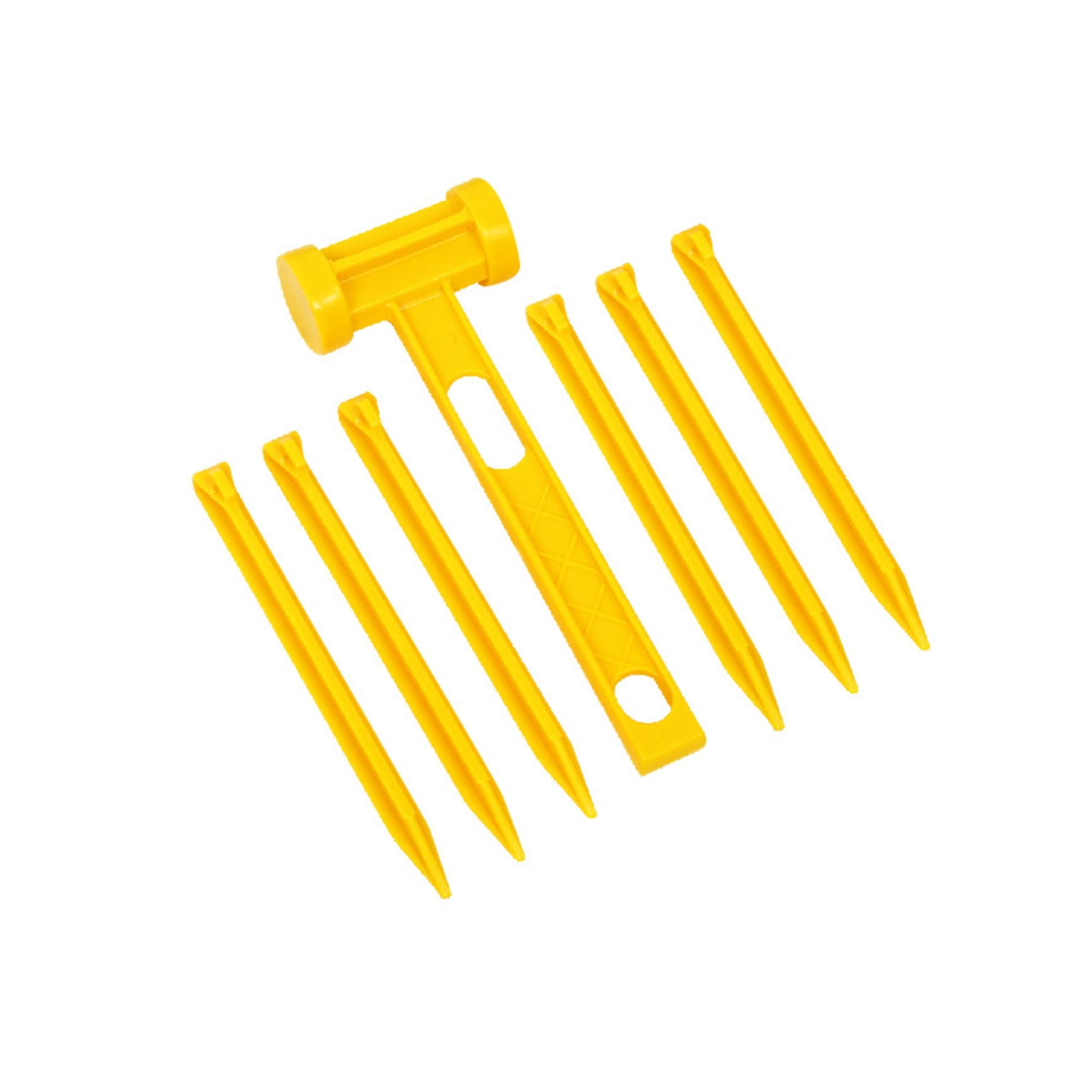 Wildtrak 7pc Plastic Pegs and Mallet Set