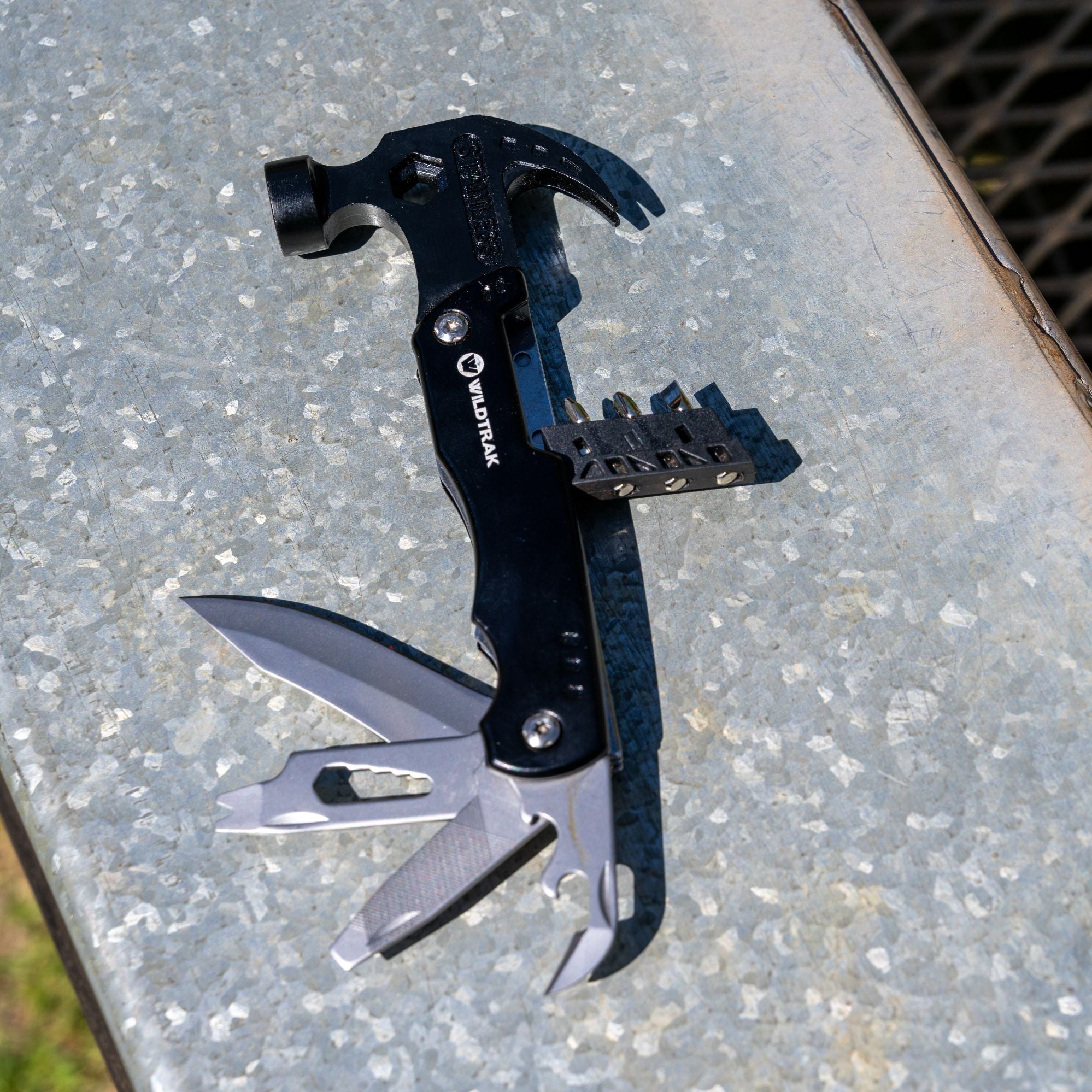 Wildtrak 14 in 1 Multi Function Tool with Hammer and Carry Bag