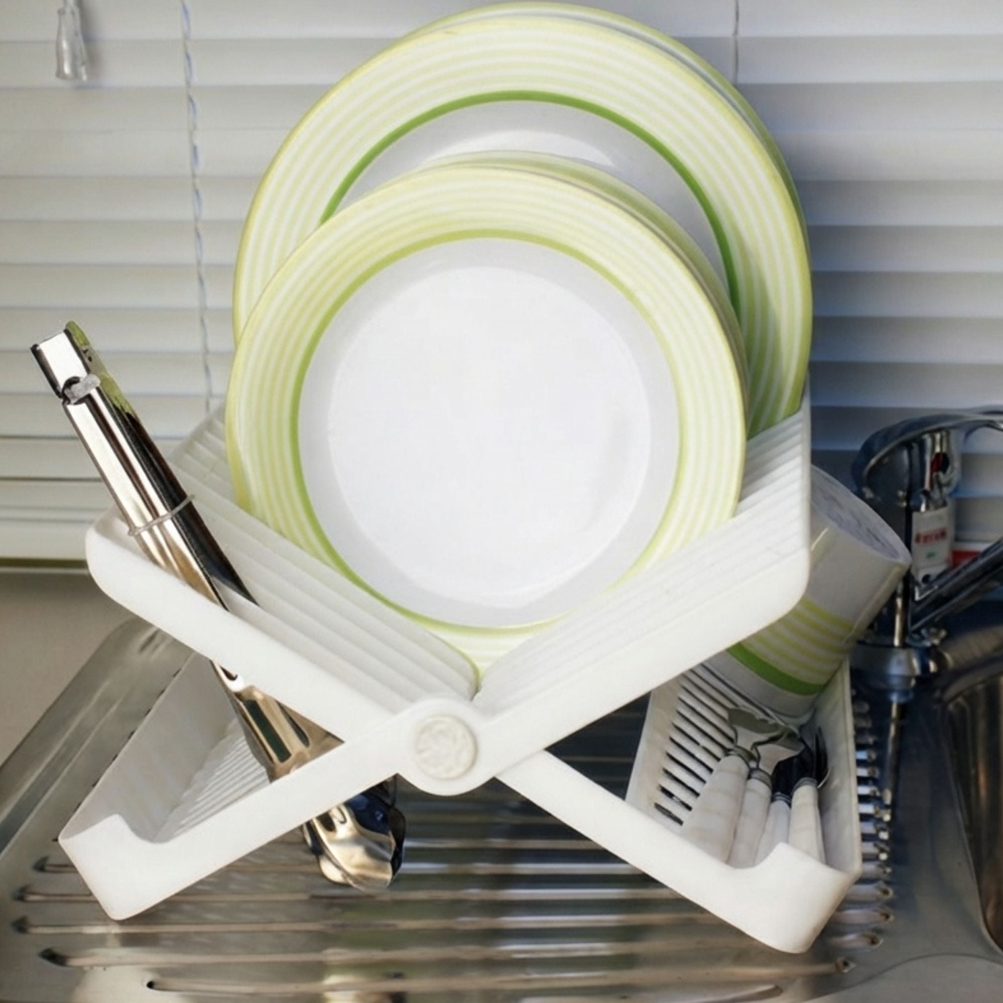 Wildtrak Folding Dish Drainer 32x30x16cm