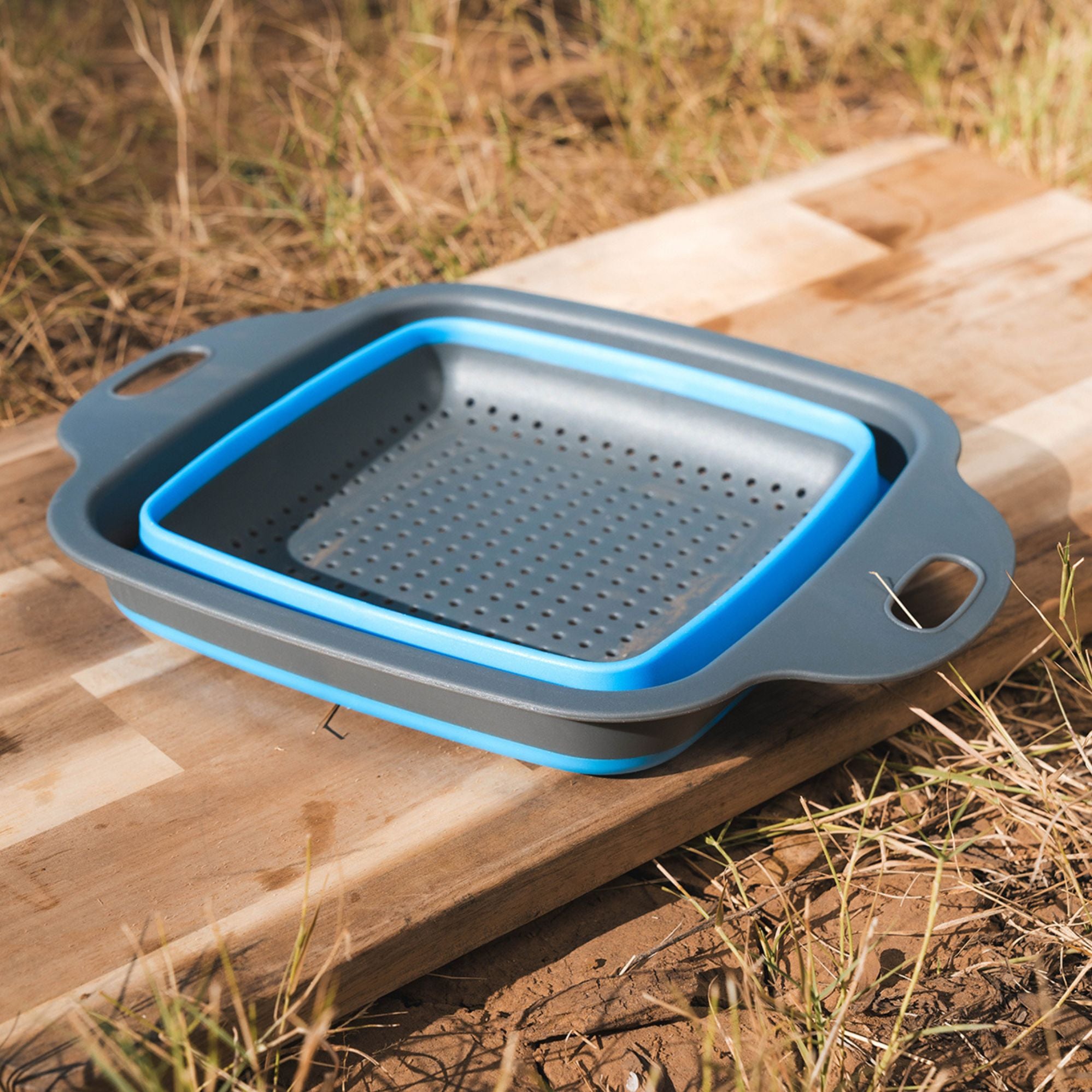 Wildtrak Collapsible Strainer with Handles 29x22x8cm