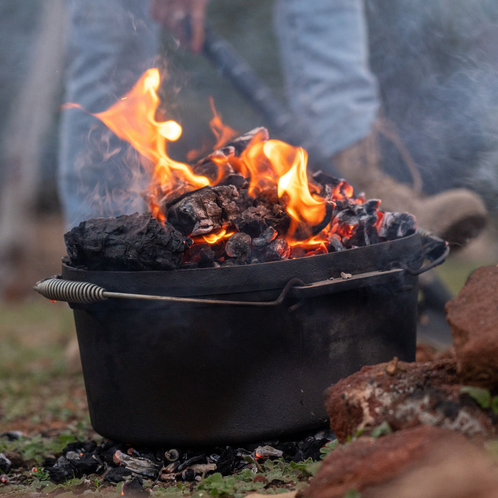 Wildtrak 9.5 Quart Cast-Iron Pre-Seasoned Oval Camp Oven with Lip and Handle