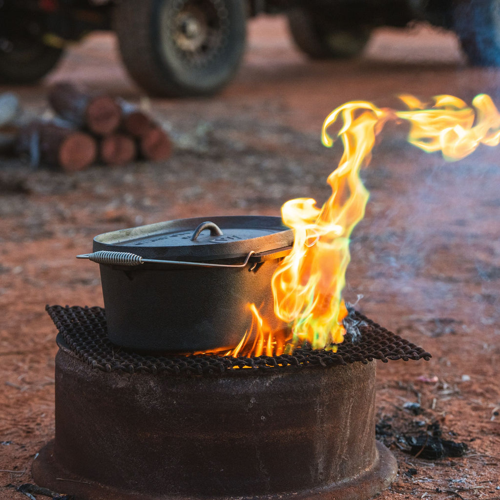 Wildtrak 9.5 Quart Cast-Iron Pre-Seasoned Oval Camp Oven with Lip and Handle