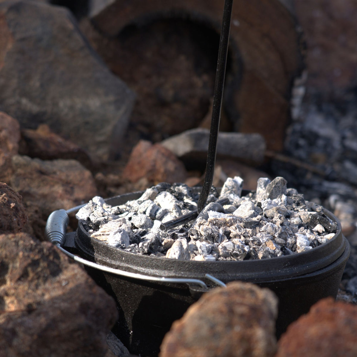 Wildtrak Camp Oven Lid Lifter 43cm