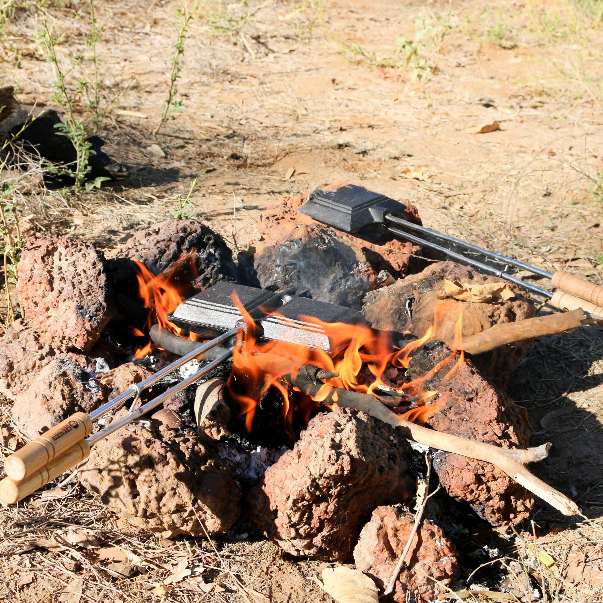Wildtrak Jumbo Double Jaffle Iron 53cm