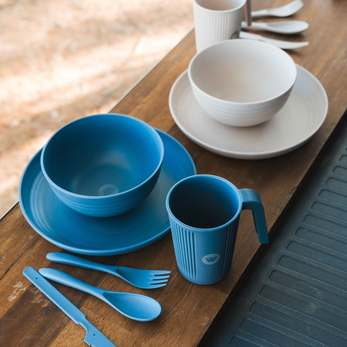Wildtrak Wheat Straw Plate 23cm - Beige or Blue