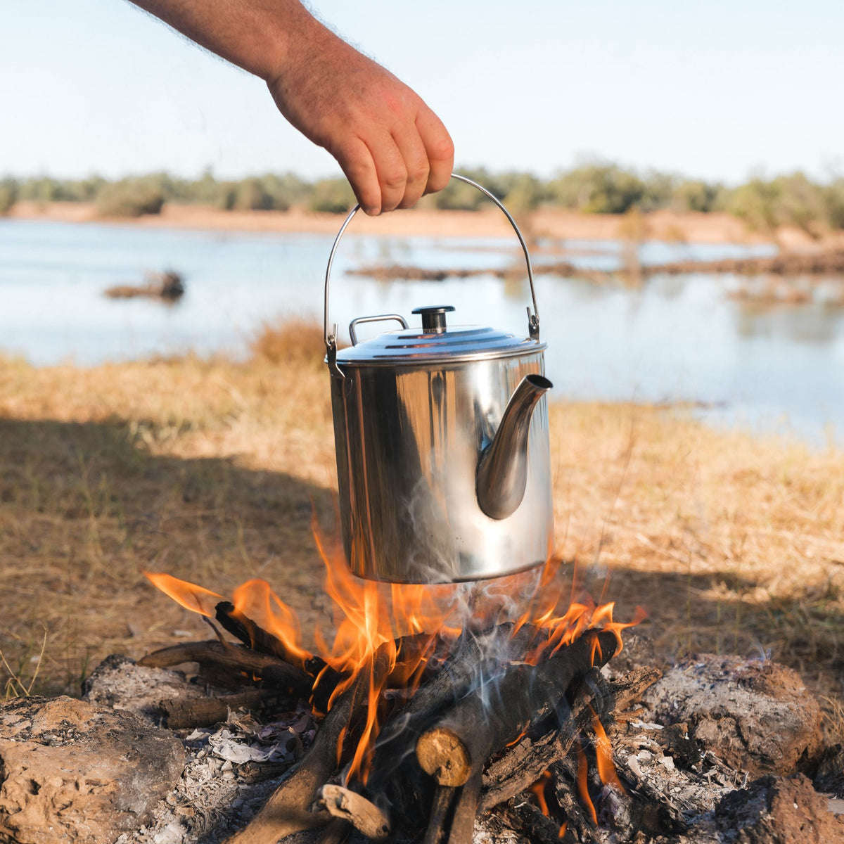 Wildtrak 1.8L Aluminium Billy Teapot with Handle and Lid
