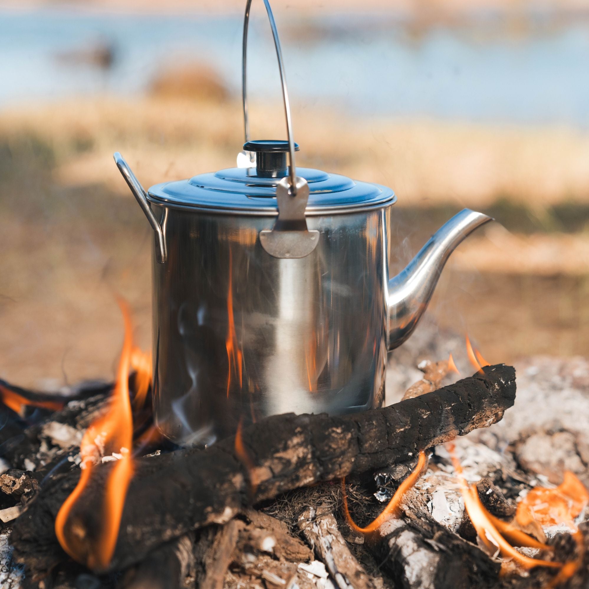 Wildtrak 1.8L Aluminium Billy Teapot with Handle and Lid