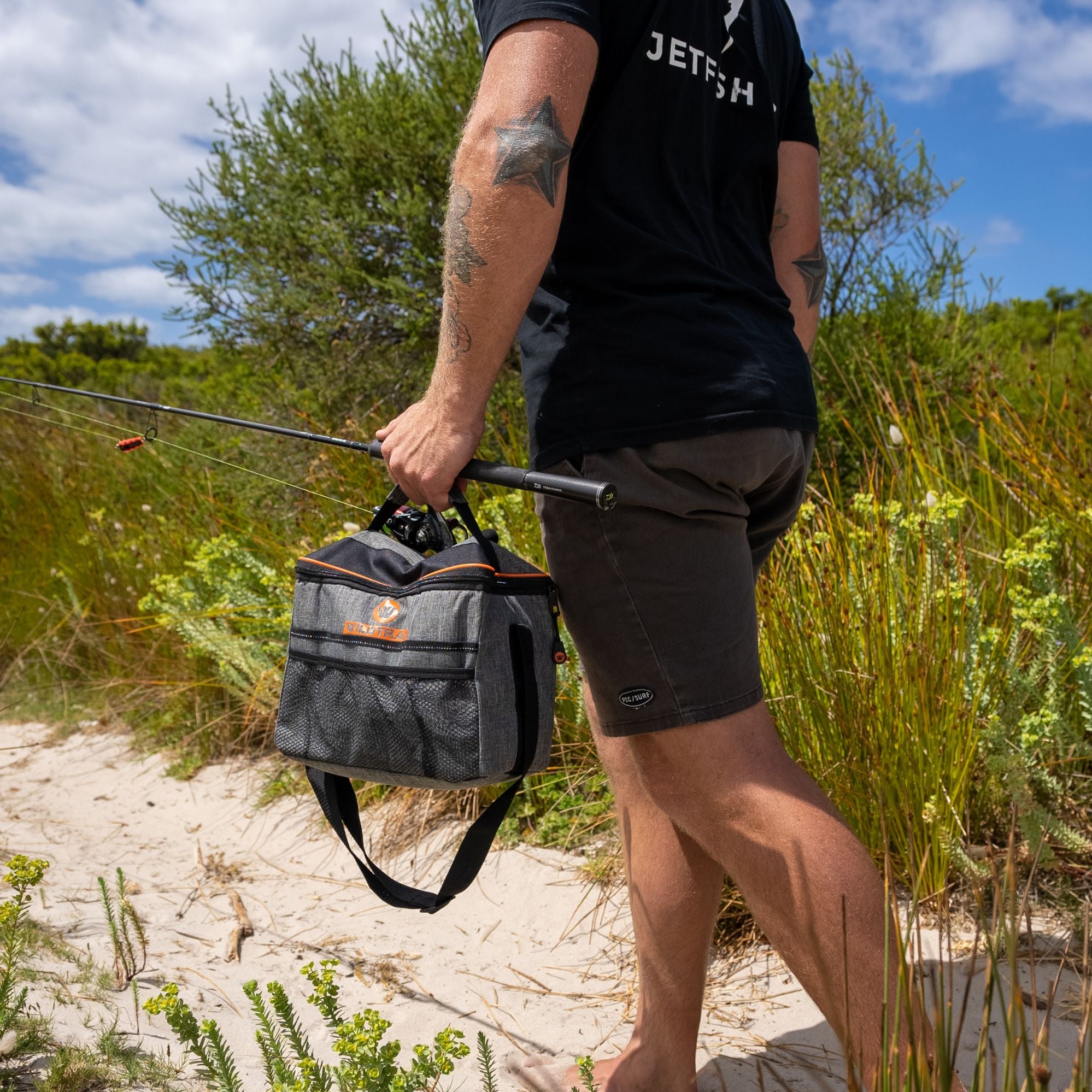 Wildtrak 18 Can Staycool Soft Cooler Bag with Shoulder Strap