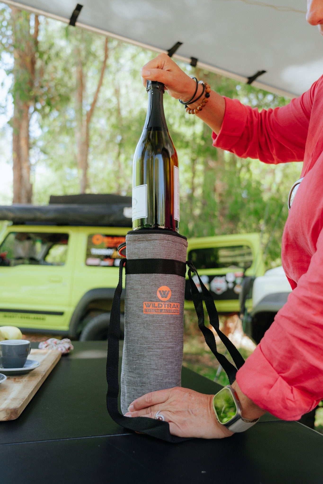 Staycool 1.5L Wine Bottle Soft Cooler Storage Bag with Zip Lid and Adjustable Shoulder Strap
