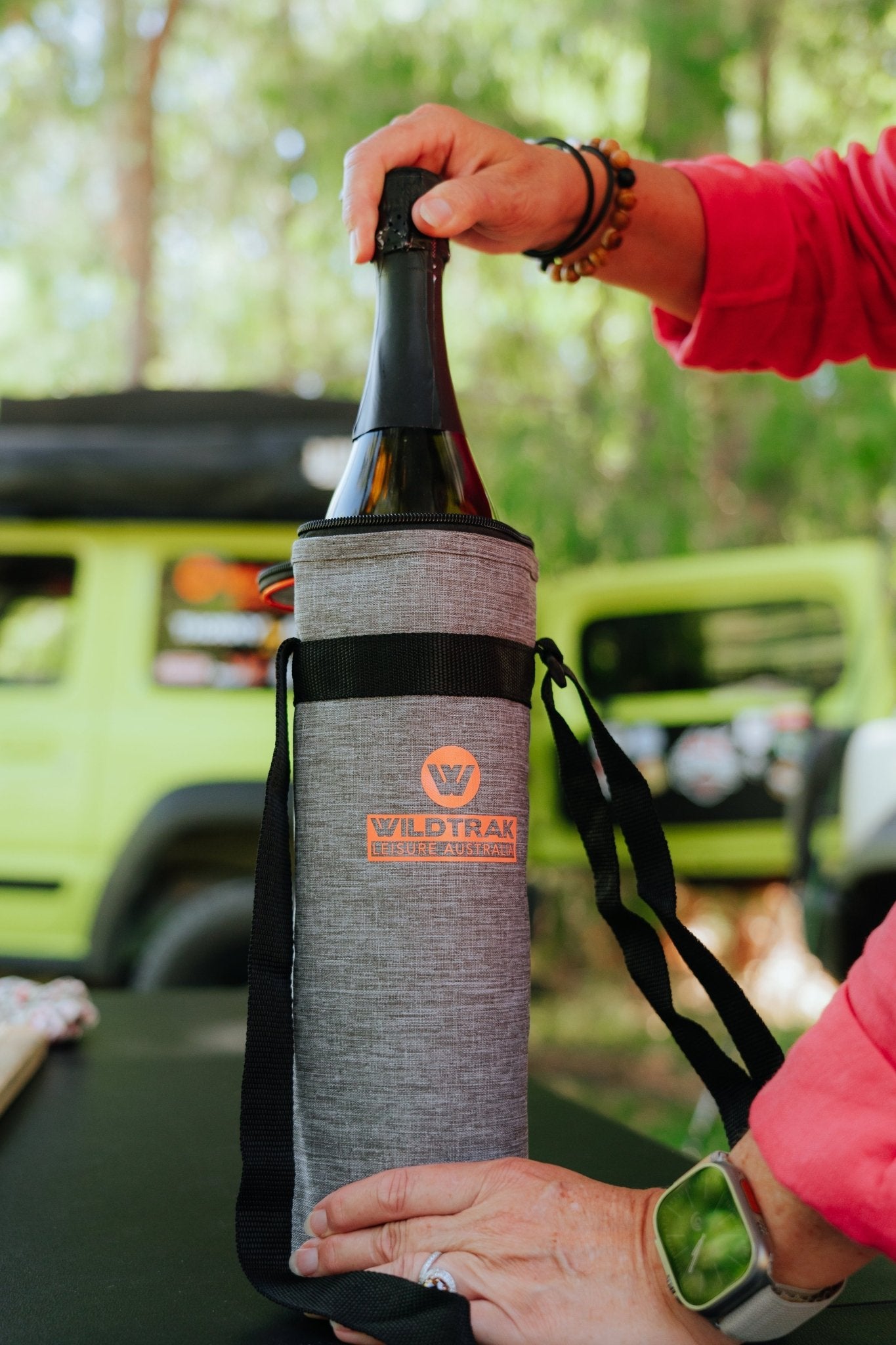 Staycool 1.5L Wine Bottle Soft Cooler Storage Bag with Zip Lid and Adjustable Shoulder Strap