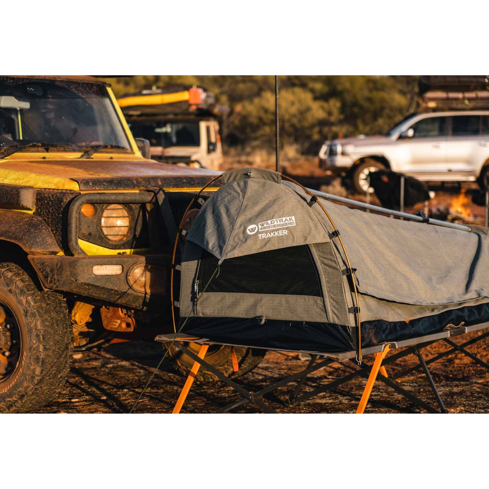 King Single Trakker Easy Setup Swag 420gsm Heavy Duty Ripstop Canvas, Ultra Fine Mesh, Aluminium Poles, High Density Foam Mattress, Weatherproof, Durable, Carry Bag with Handles 90x210cm