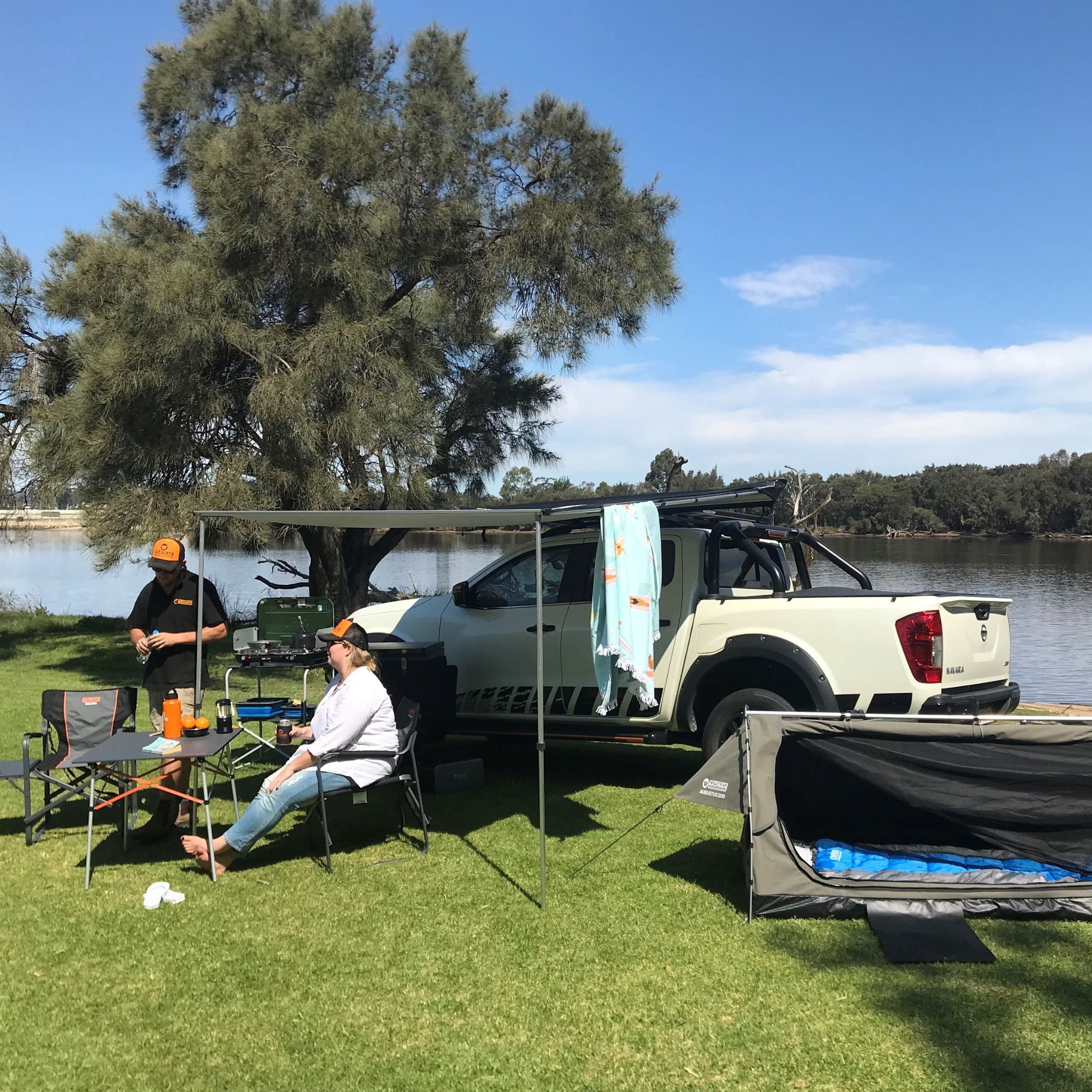 Wildtrak Evo Deluxe 2.5x2.5 Adjustable Height 4WD Waterproof Side Awning