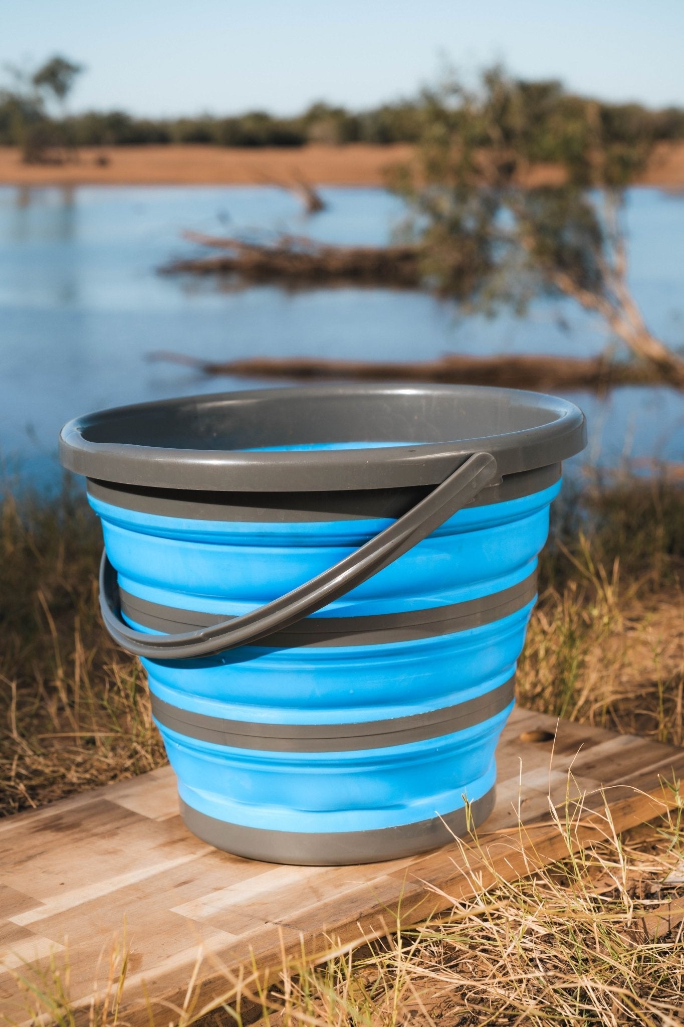 Collapsible 10 Litre Bucket with Handle 35x32x5.5cm