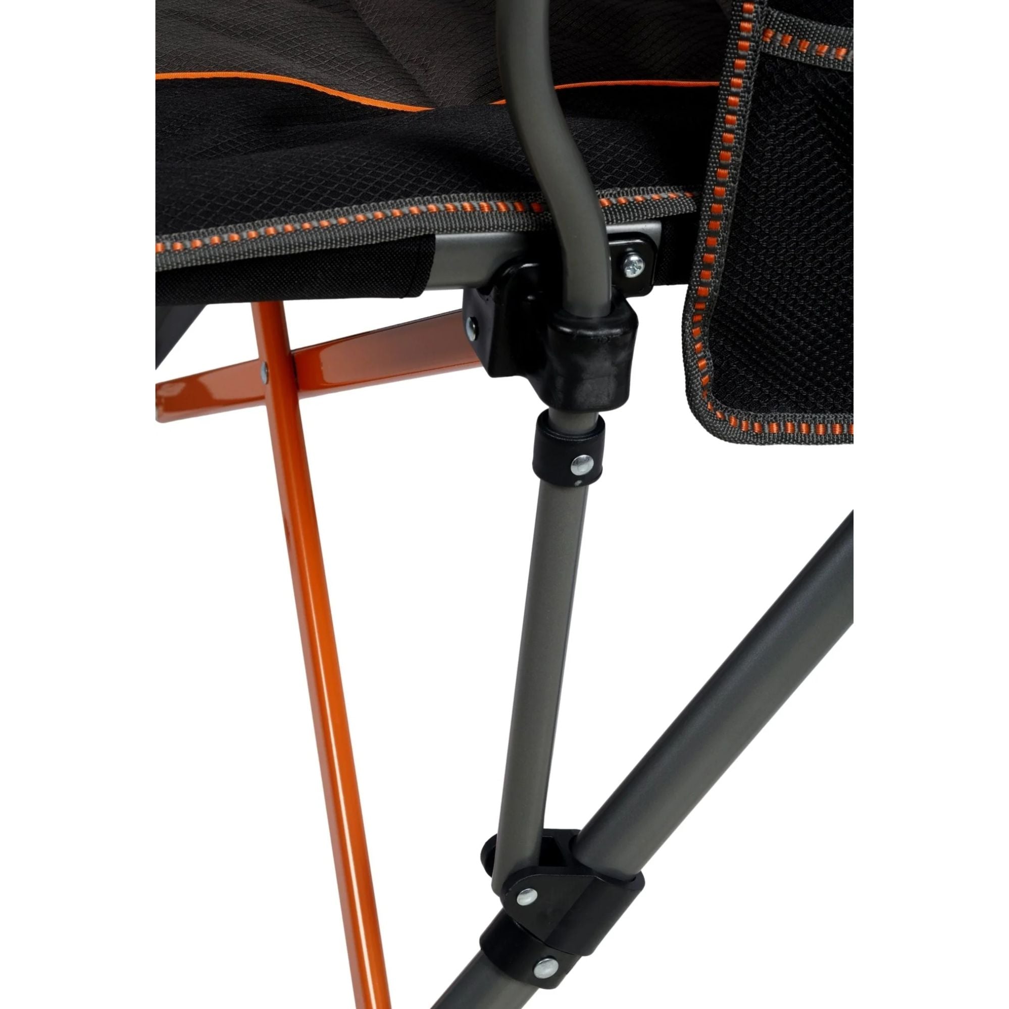 Wildtrak Cheynes Solid Arm Chair High Back