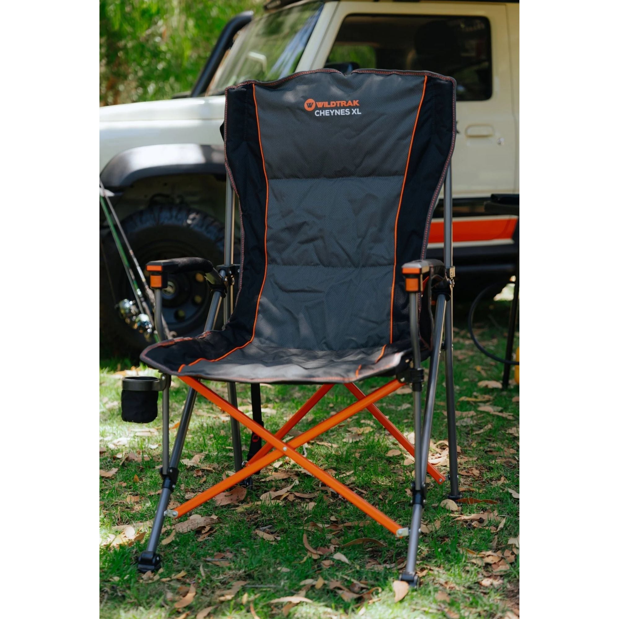 Wildtrak Cheynes XL Solid Arm Chair with Cushioned High Back