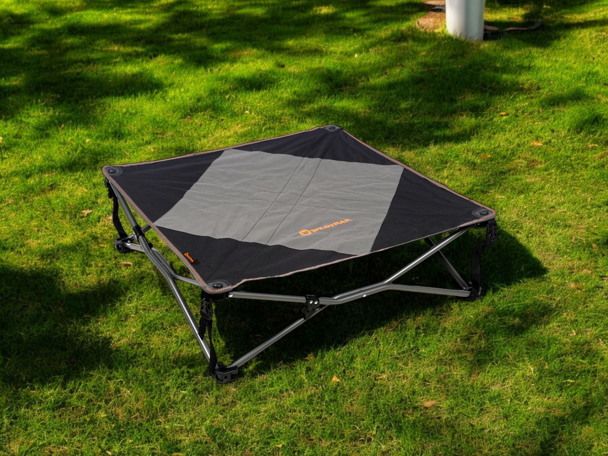 WILDTRAK™ Folding Pet Bed Deluxe, Washable Cover, Carry Bag with Shoulder Strap, 60KG Rating