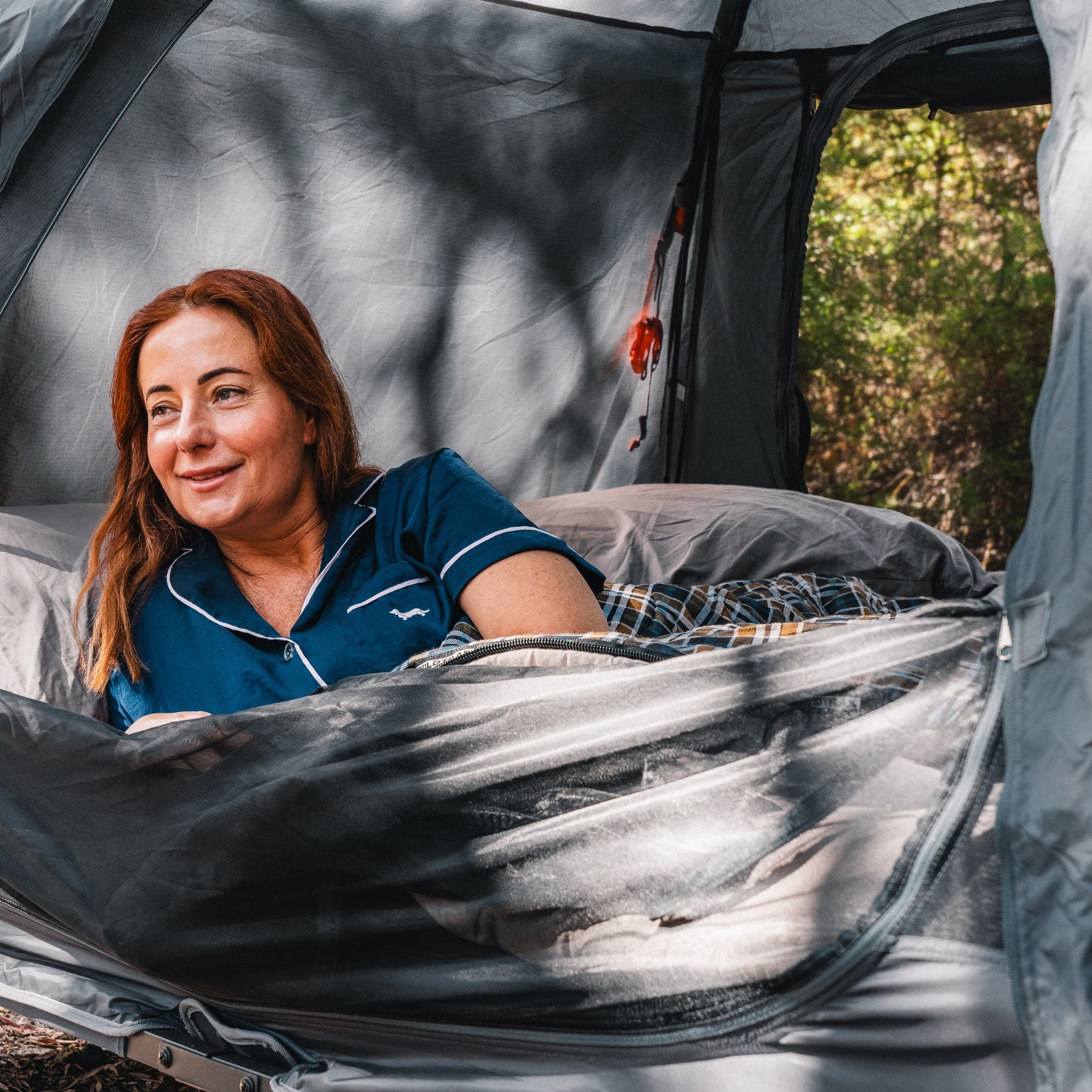 stretcher bed tent Wildtrak Queen Size 2P Easy Up Stretcher Tent with Vestibules – Wildtrak Offroad Offgrid