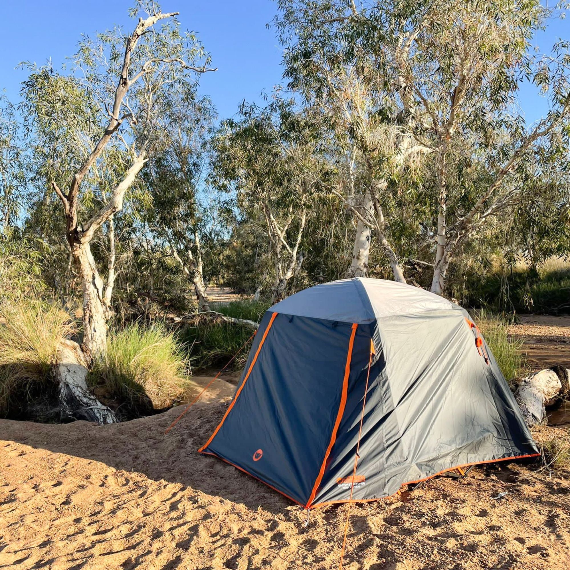 Wildtrak Queen Size 2P Easy Up Stretcher Tent with Vestibules