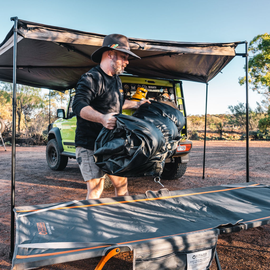 Wildtrak Queen Easy Up Stretcher Bed, 200 x 144 x 42cm