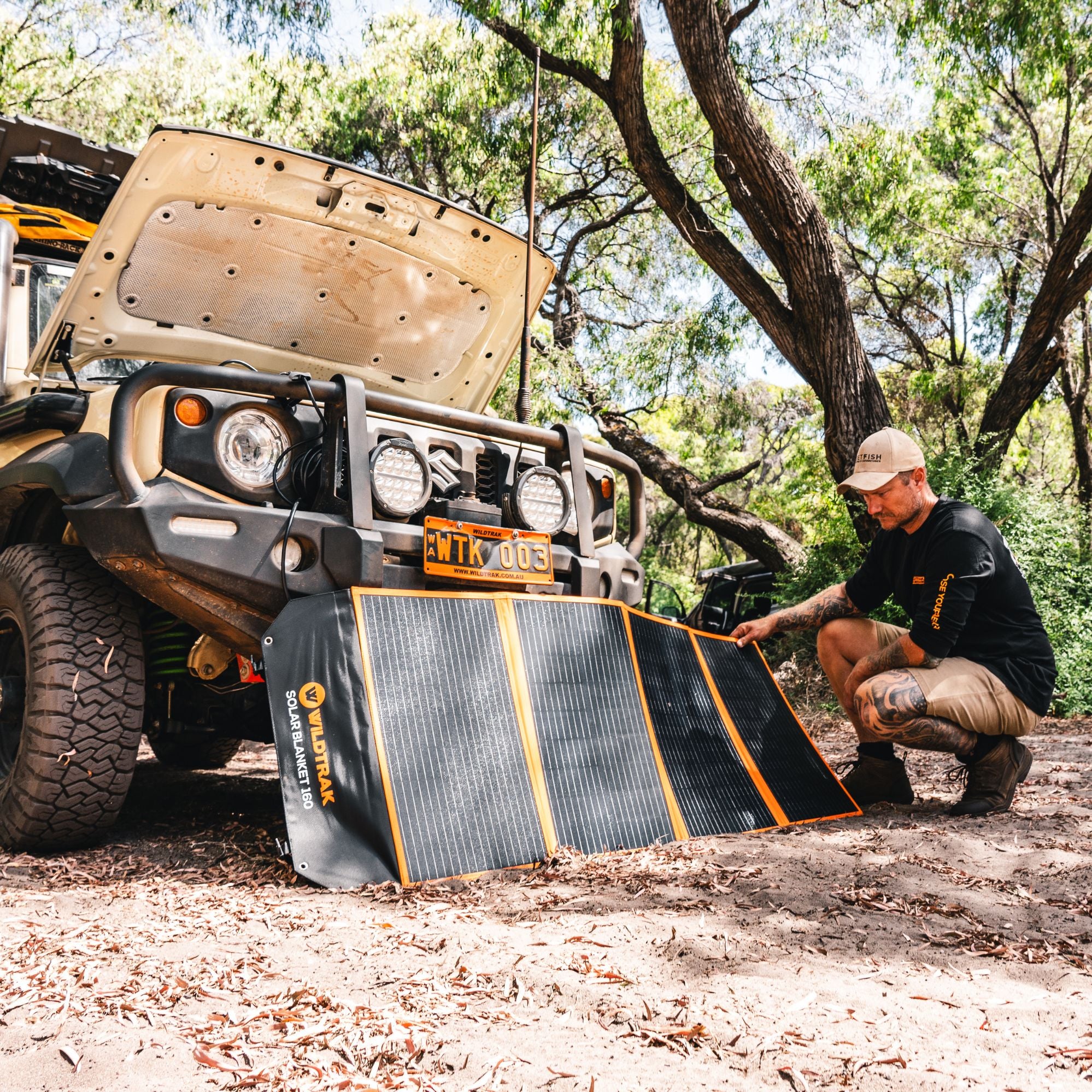 Wildtrak 160W Folding Solar Blanket A-Grade with ETFE Coating, Built in Stand, & Carry Bag