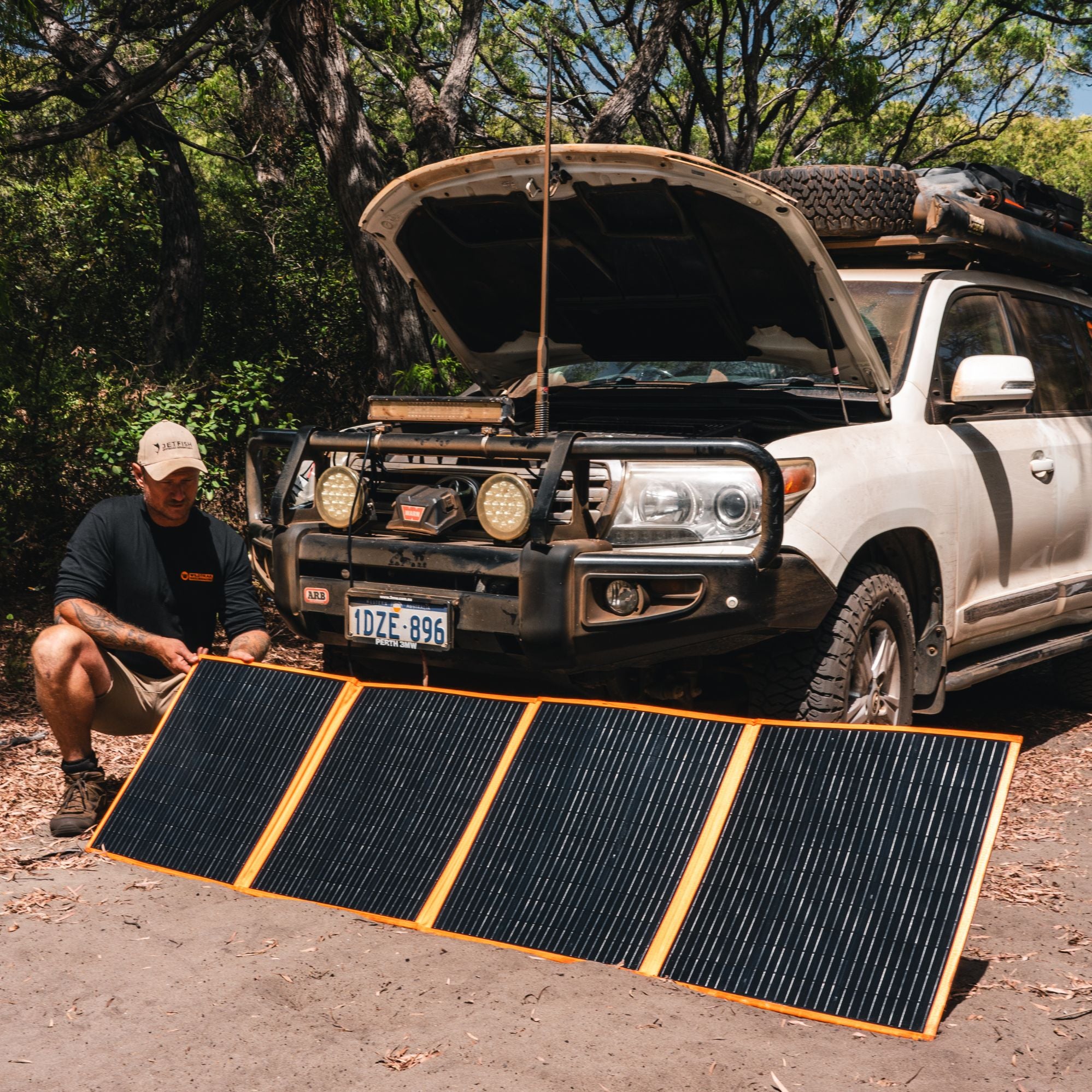 Wildtrak 240W Folding Solar Blanket A-Grade with ETFE Coating, Built in Stand, & Carry Bag