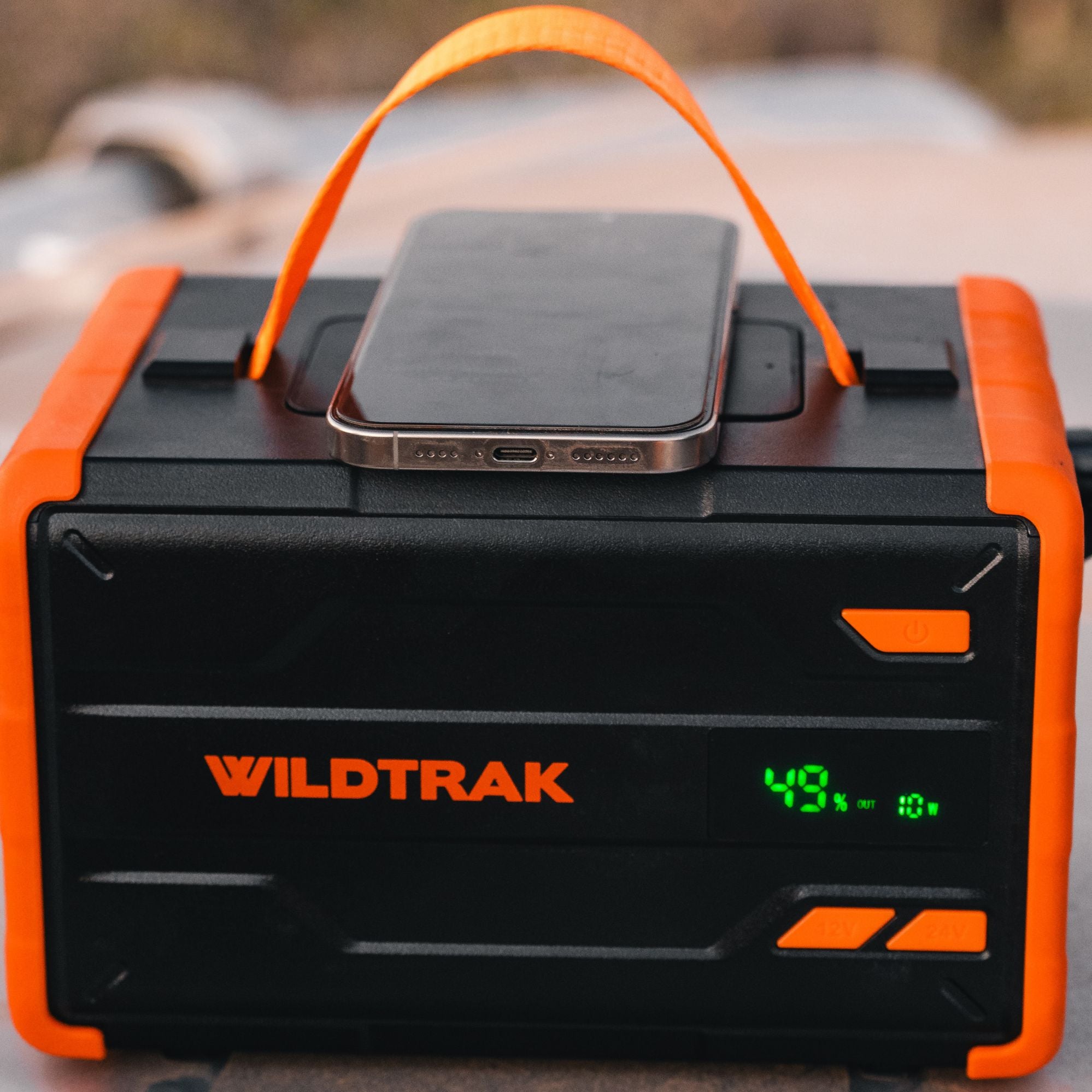 Wildtrak Power Tank Buddy 30Ah PowerStation & 160W Solar Blanket Bundle