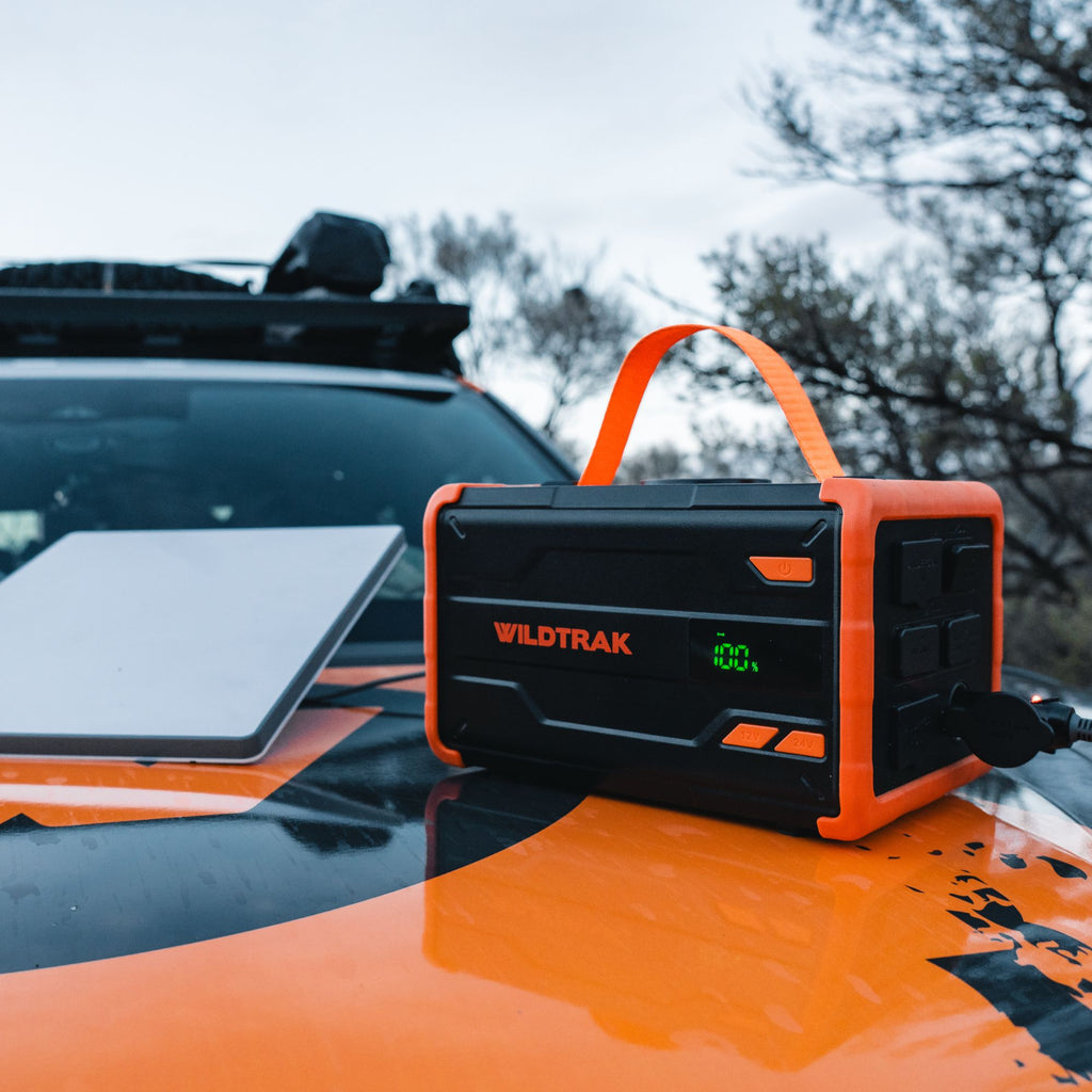 Wildtrak Power Tank Buddy 30Ah Portable Lithium Power Station With Charge N Go