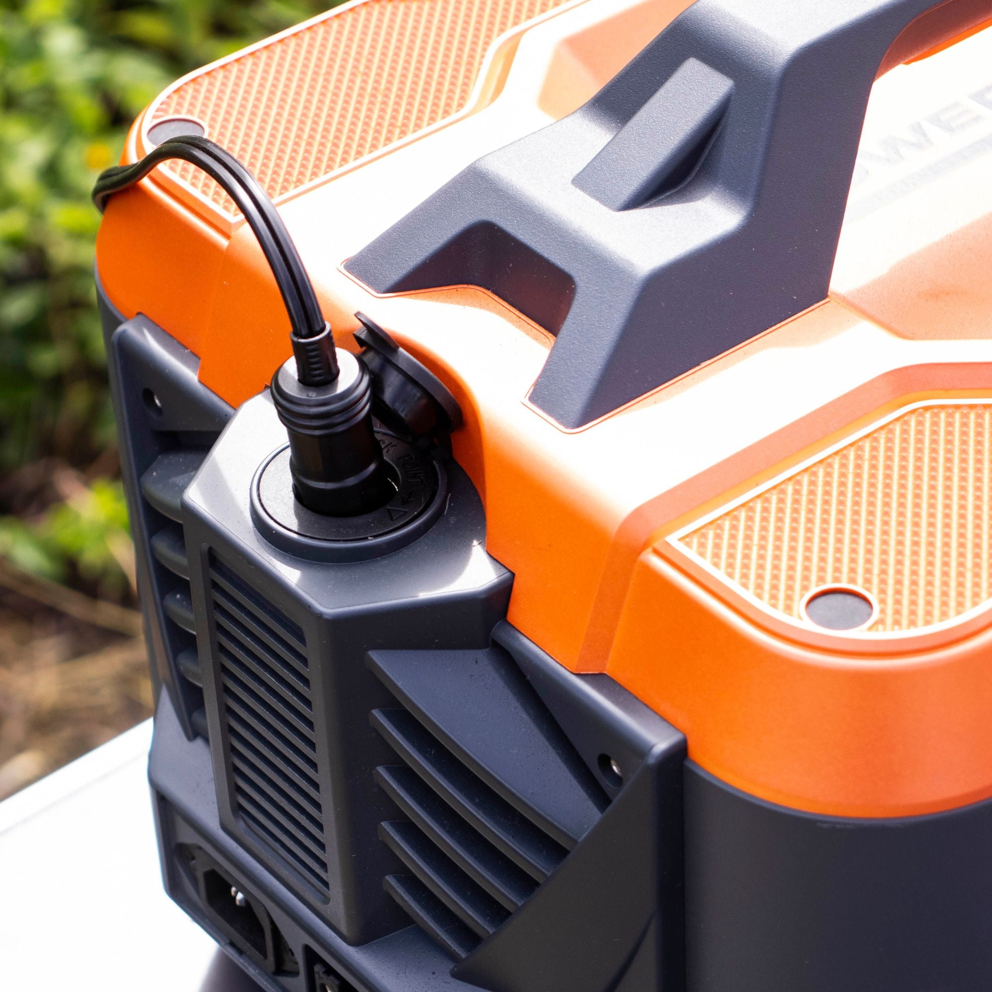 Wildtrak Power Tank Pro 2400 Portable Power Station - 157Ah LiFePO4 Battery