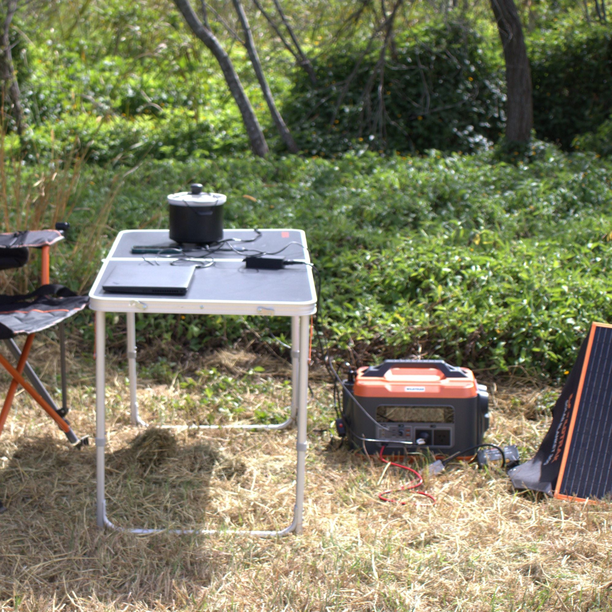 Wildtrak Power Tank Pro 2400 Portable Power Station - 157Ah LiFePO4 Battery