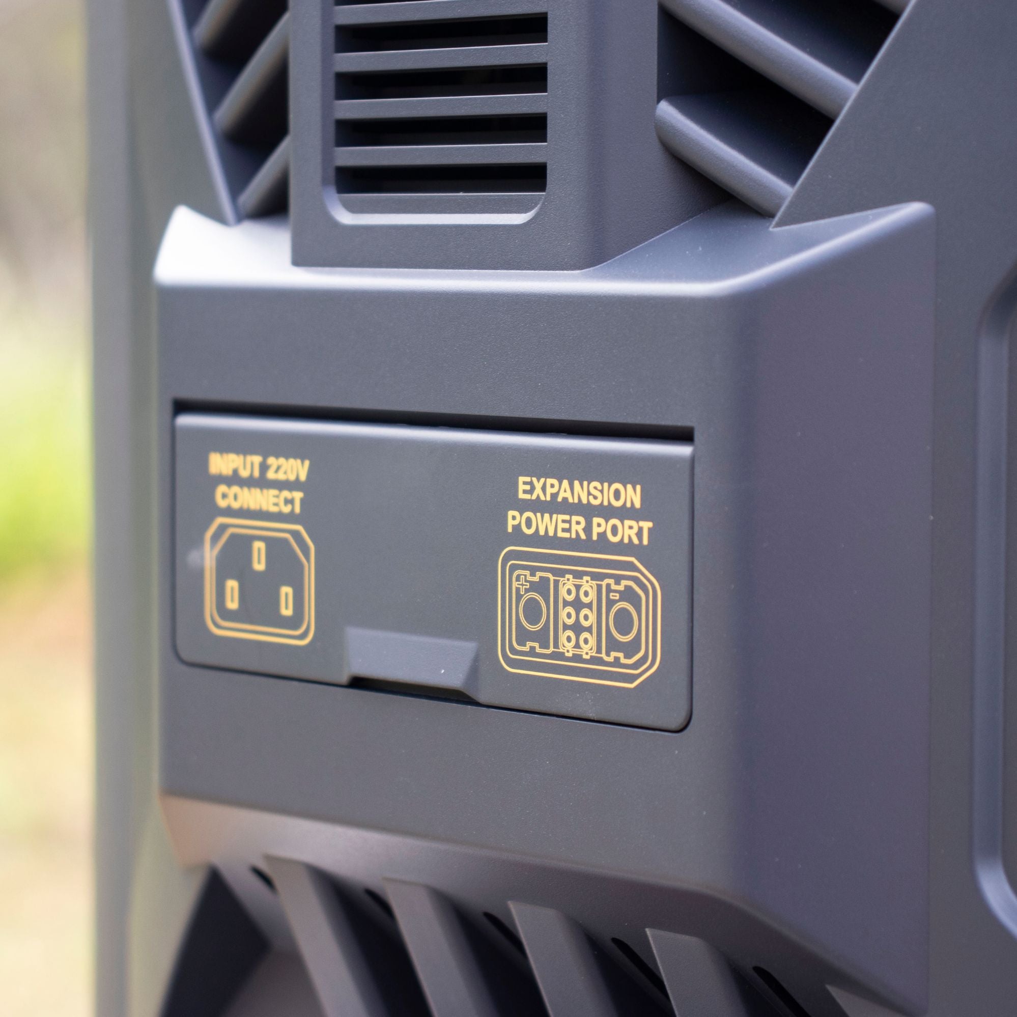 Wildtrak Power Tank Pro 3000 Portable Power Station - 225Ah LiFePO4 Battery