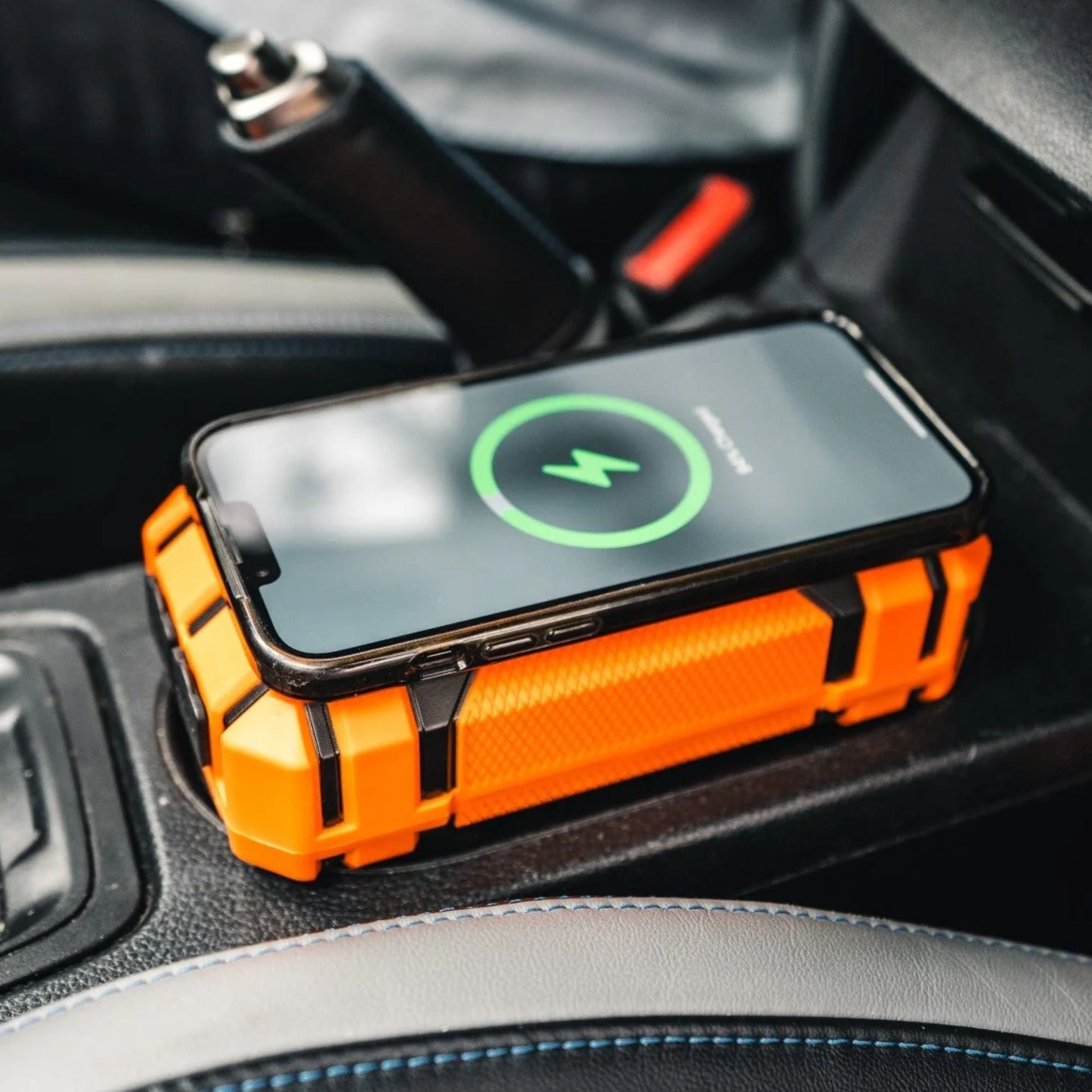 Wildtrak Heavy-Duty 2000A 16KMAH HP Lithium Jump Starter (Petrol & Diesel)