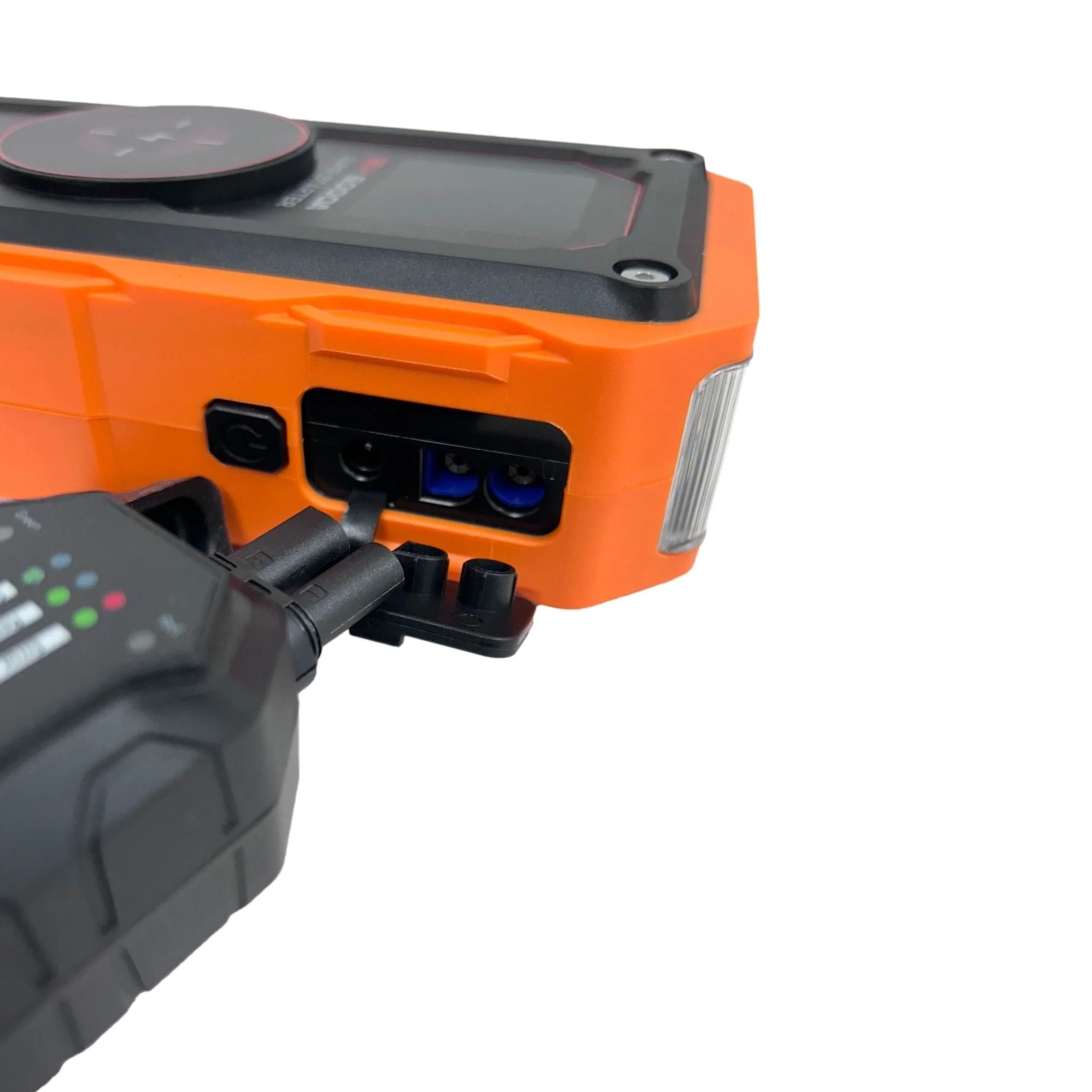 Wildtrak Heavy-Duty 6000A 26800mAh HP Lithium Car & 4WD Jump Starter (Petrol & Diesel)