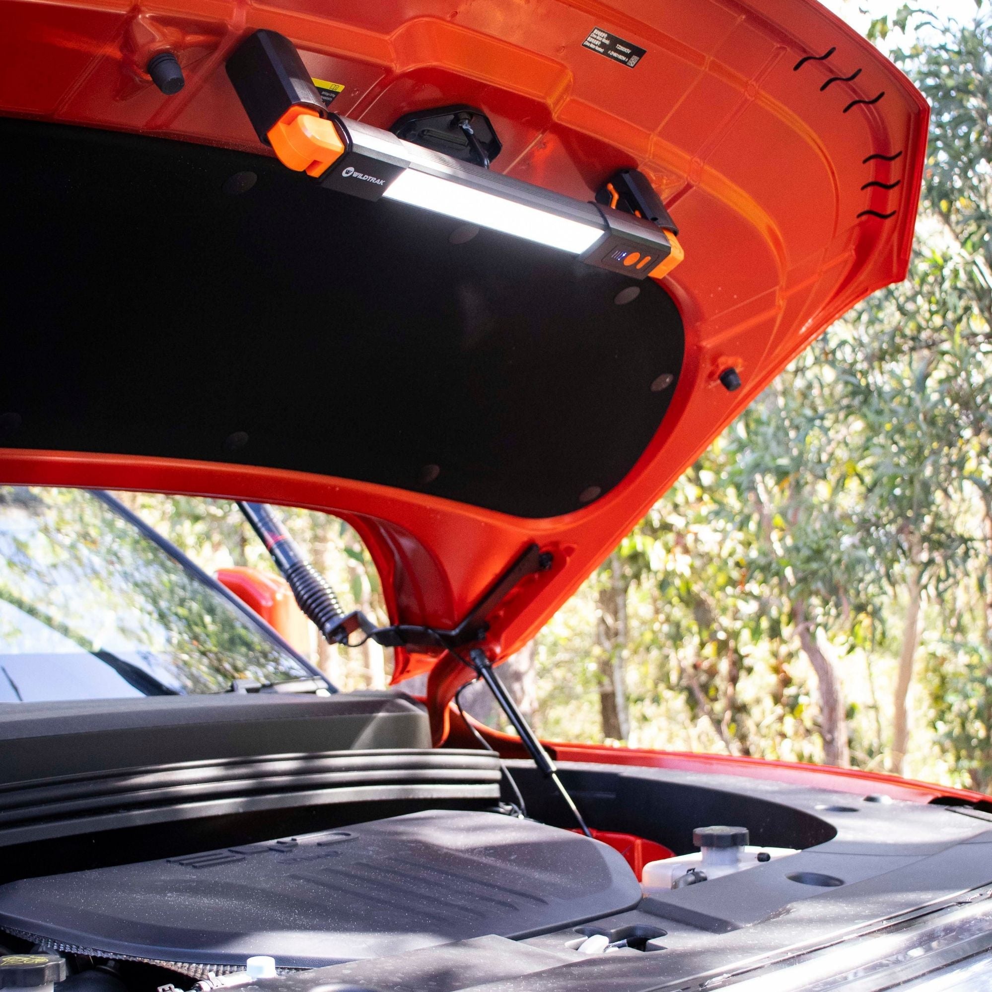 Wildtrak Aluminium Magnetic Under Hood Light 1200L