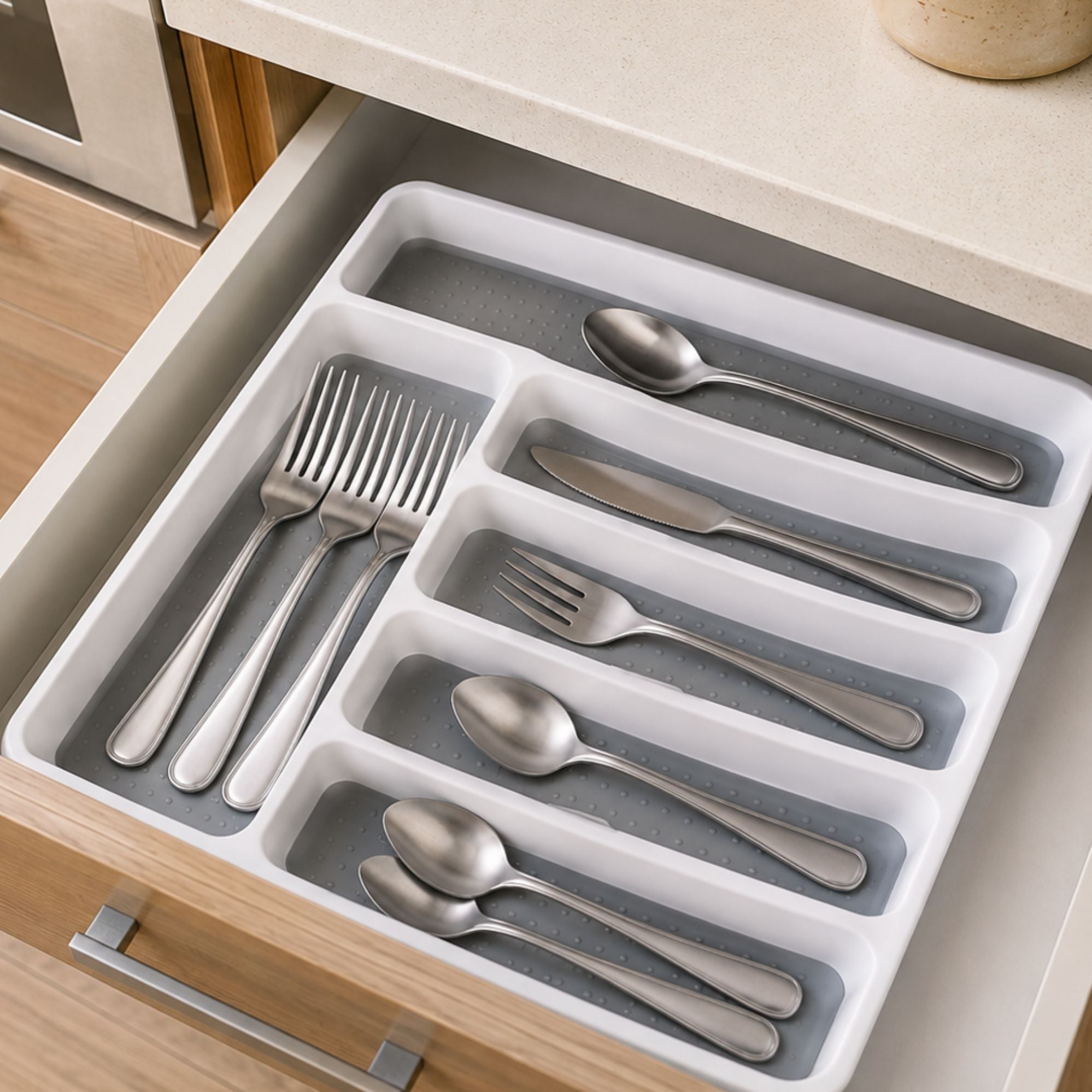 Wildtrak Non-Slip Utensil Storage Tray 40x33x5cm, 6 Compartment