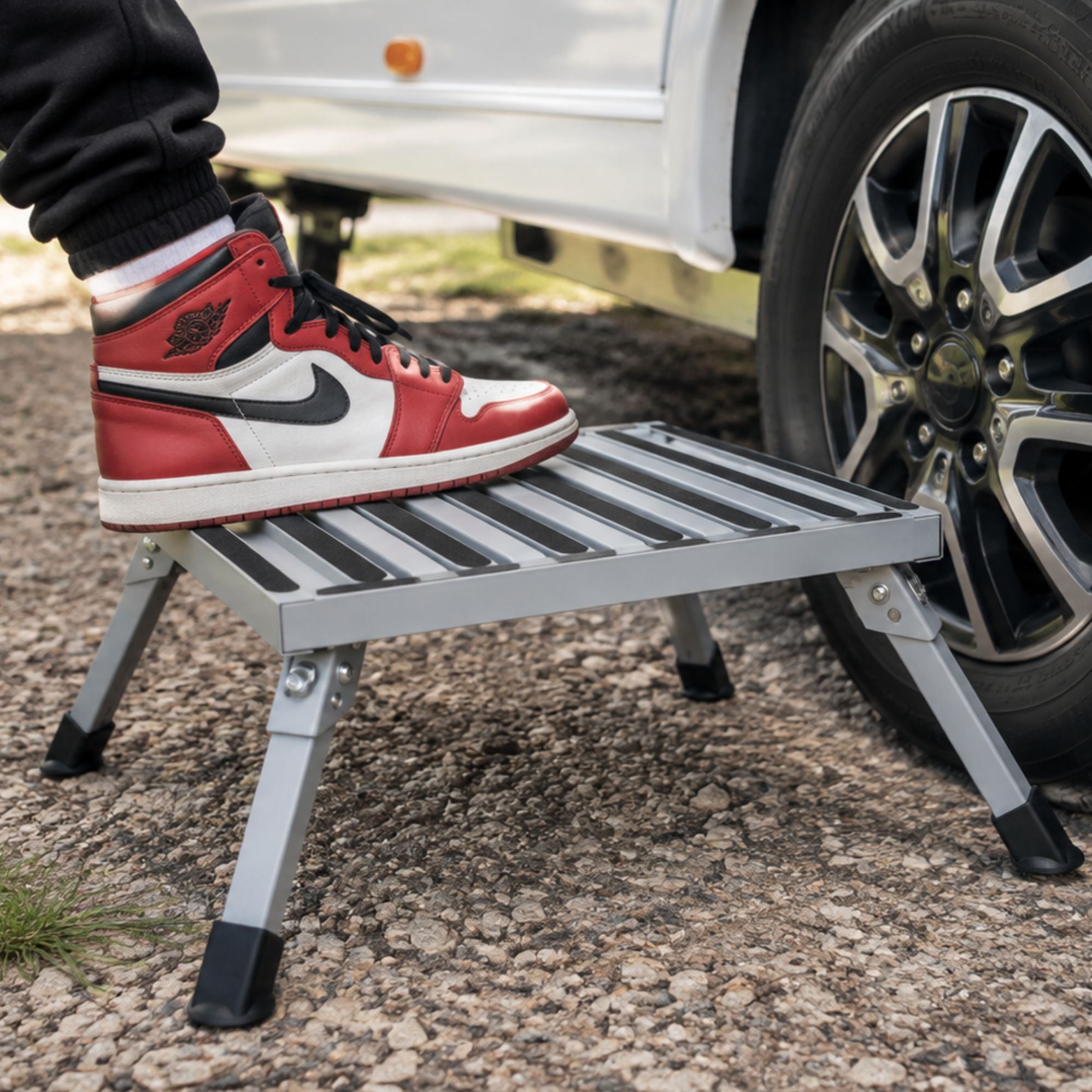 Wildtrak Foldable Steel Caravan Step 61.5x40x23cm