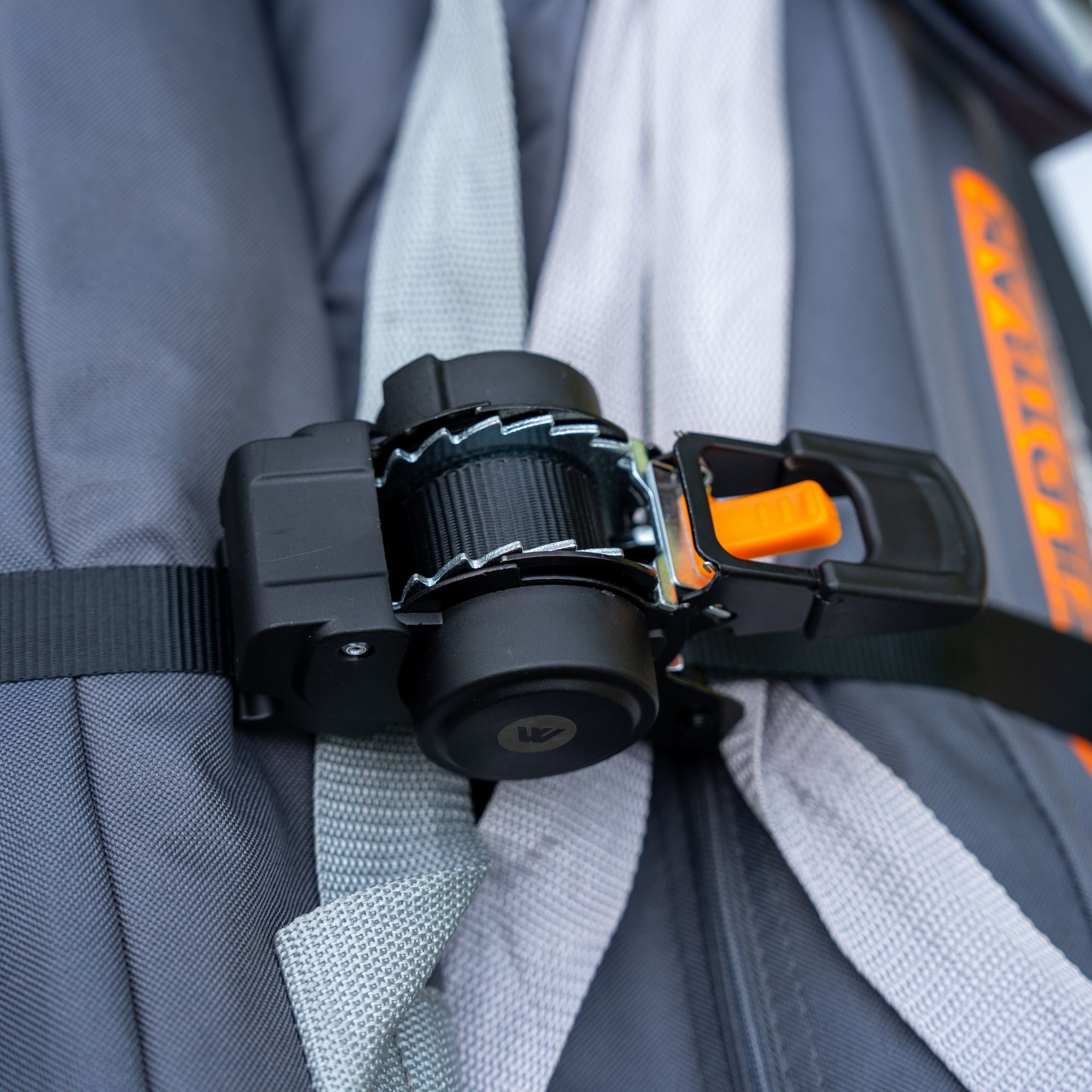 Wildtrak 2Pk Heavy-duty Retractable Ratchet Tie Down Strap 3.5m x 25mm (11ft)