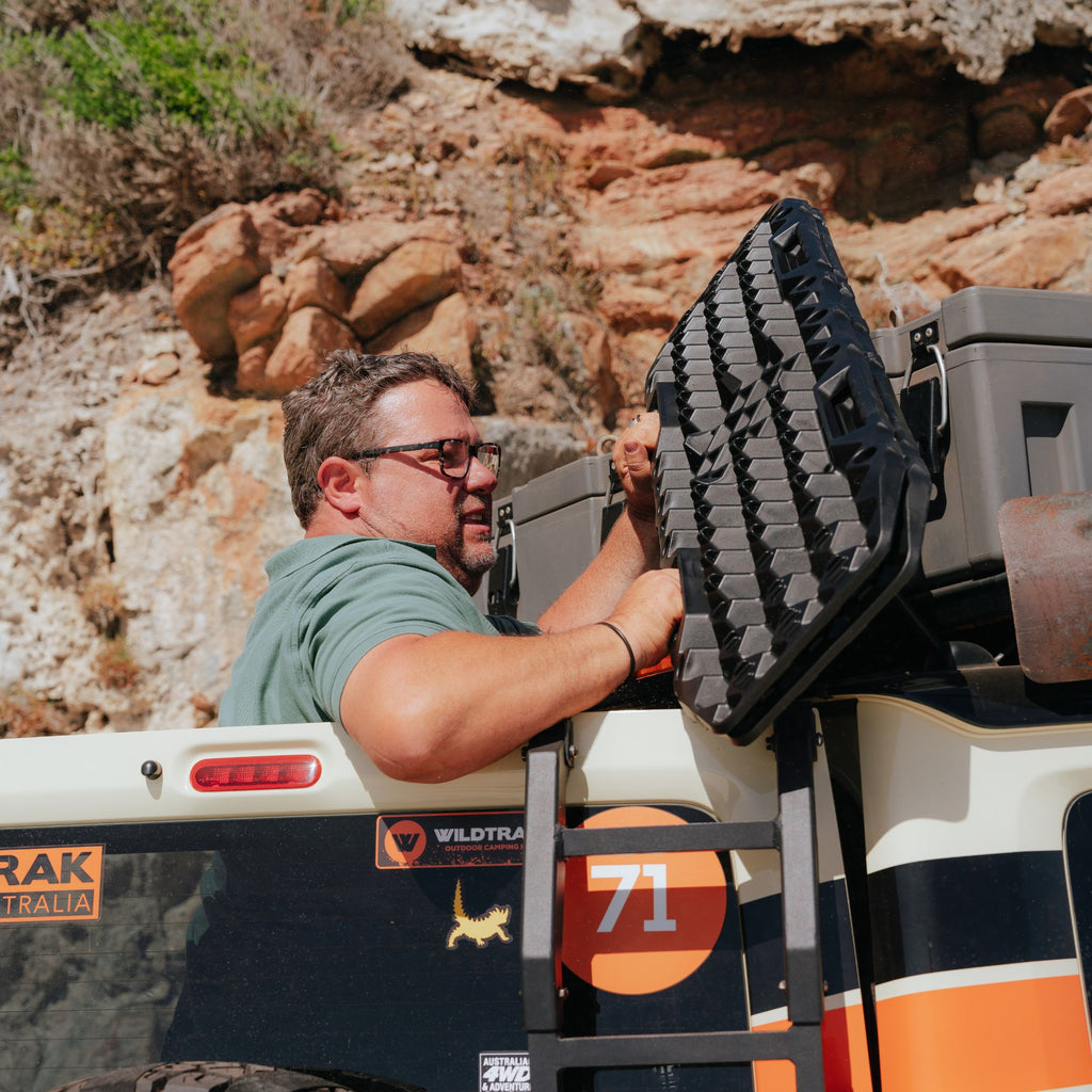 Wildtrak 2 Pack Heavy-Duty Flex Recovery Tracks, UV-Stabilised, 10,000kg, 33 x 103cm