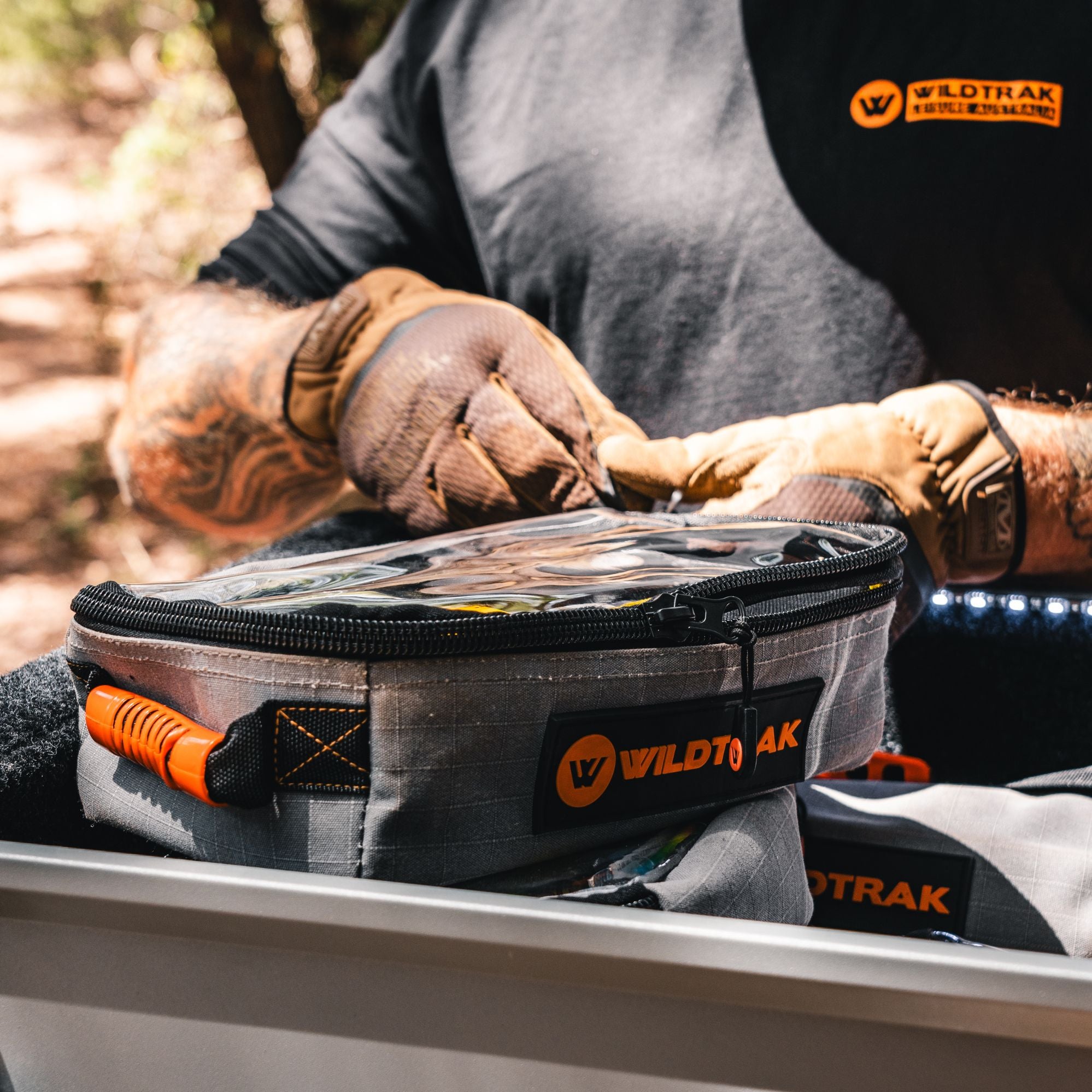 Wildtrak Heavy-duty XL Clear Top Storage Bag with Handles 45x35x17cm