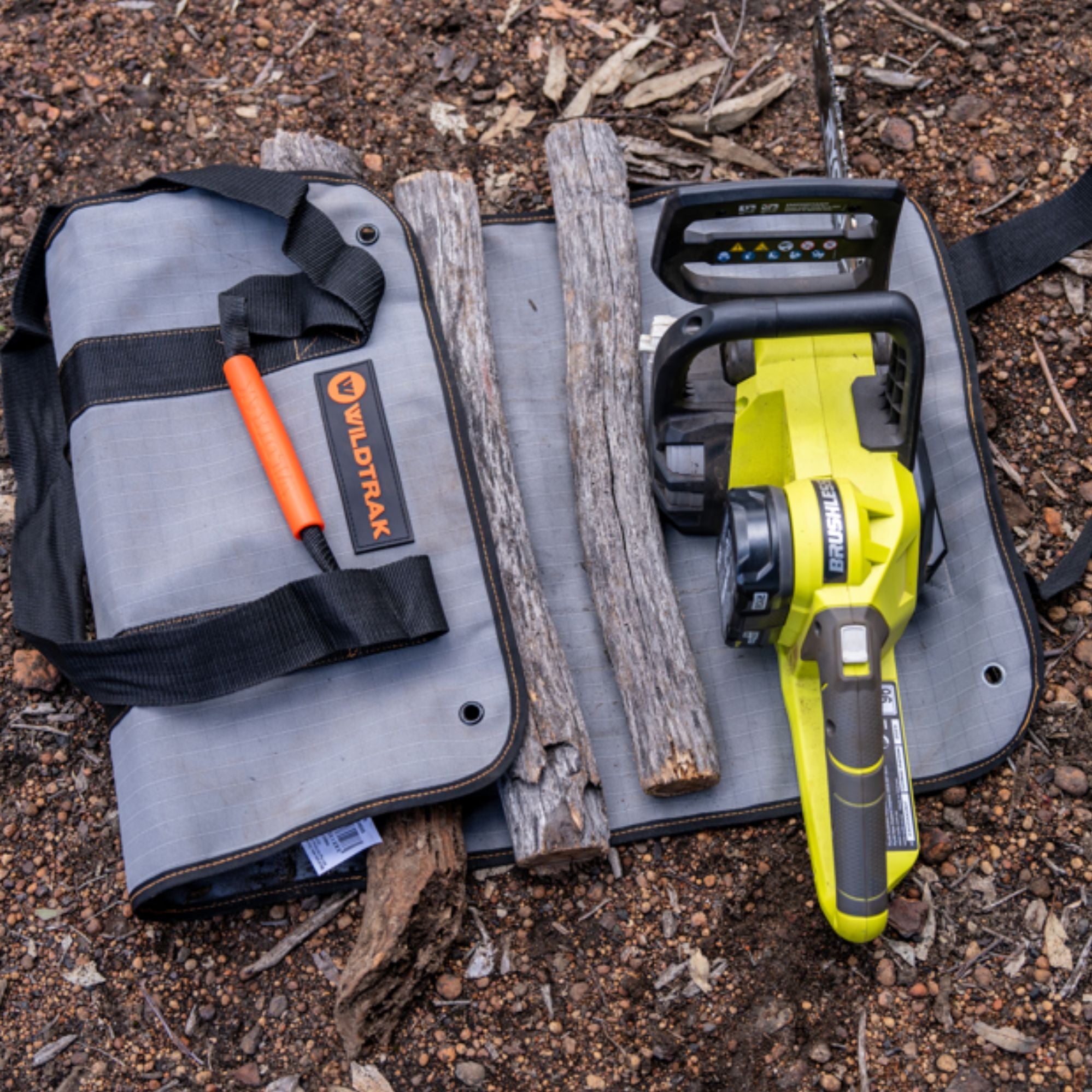 Wildtrak Heavy-Duty Canvas Deluxe Wood Carrier 100x50cm