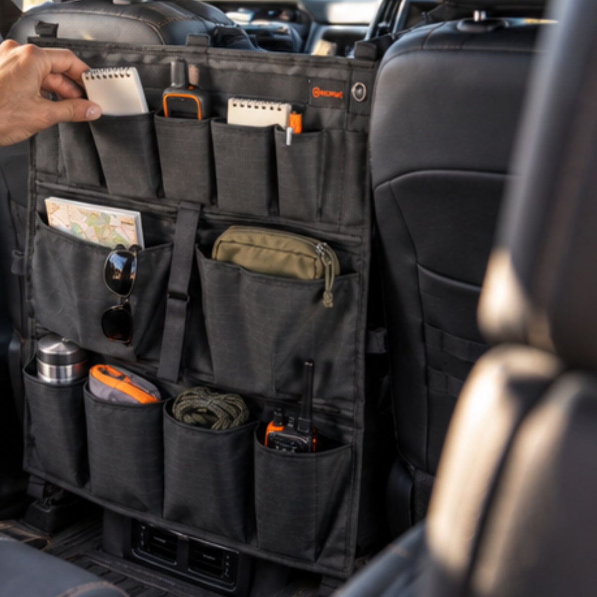 Wildtrak Heavy-duty 4WD Large Barrier Organiser Bag with Multiple Pockets 45x58cm