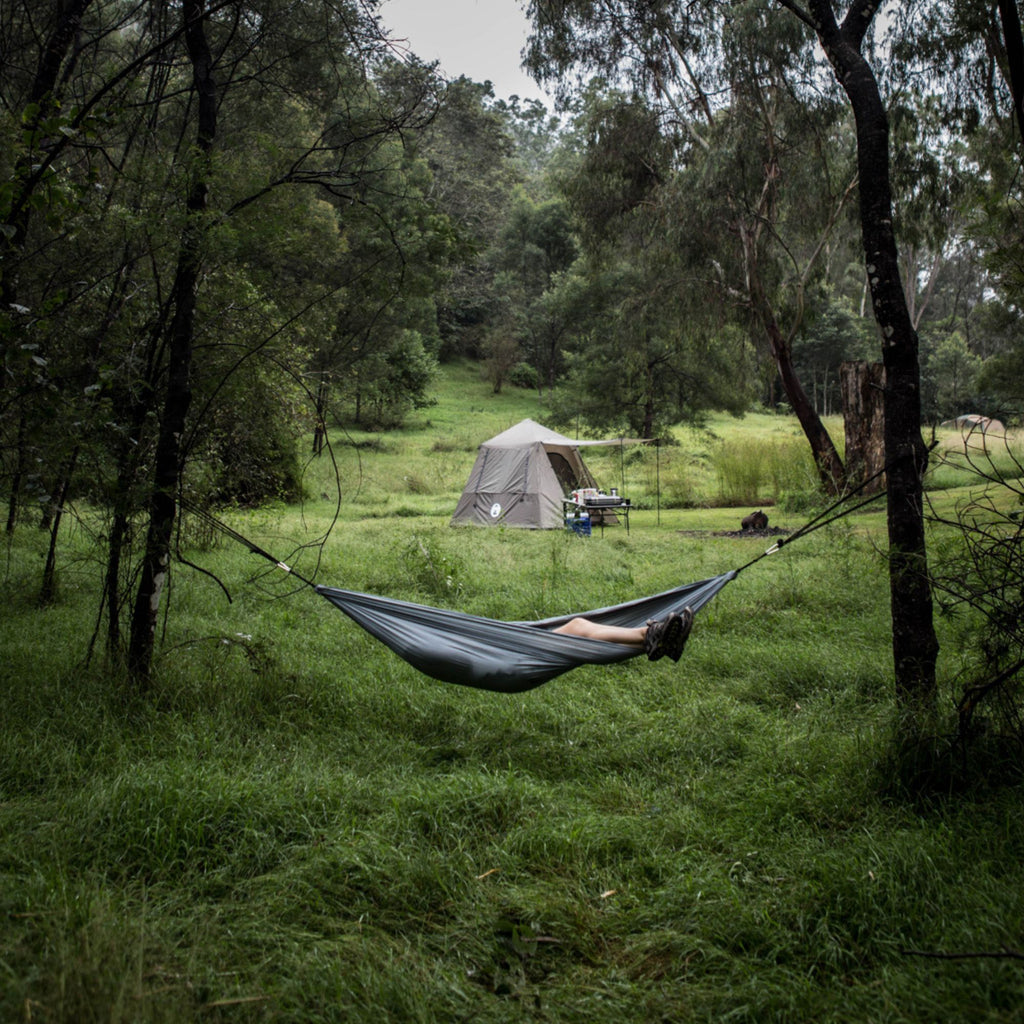 Coleman Lightweight Nylon Universal Sling Hammock 148 x 220 cm, 180kg