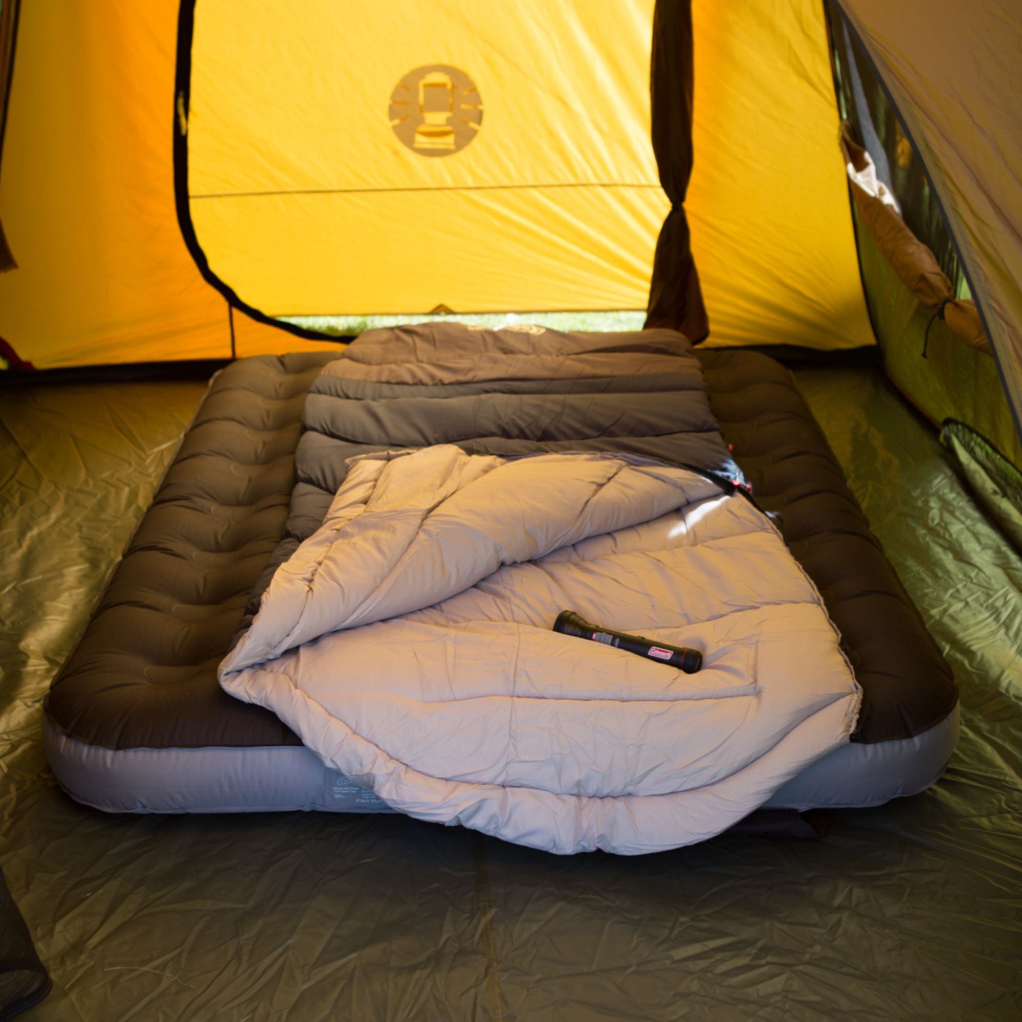 Coleman Mudgee 0°C Temperature Rating Cosy Sleeping Bag, Thermolock