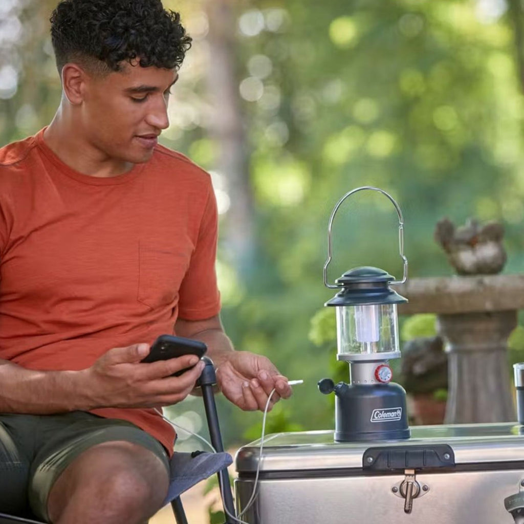 Coleman 800 Lumens Classic Lantern Rechargeable Lithium Ion