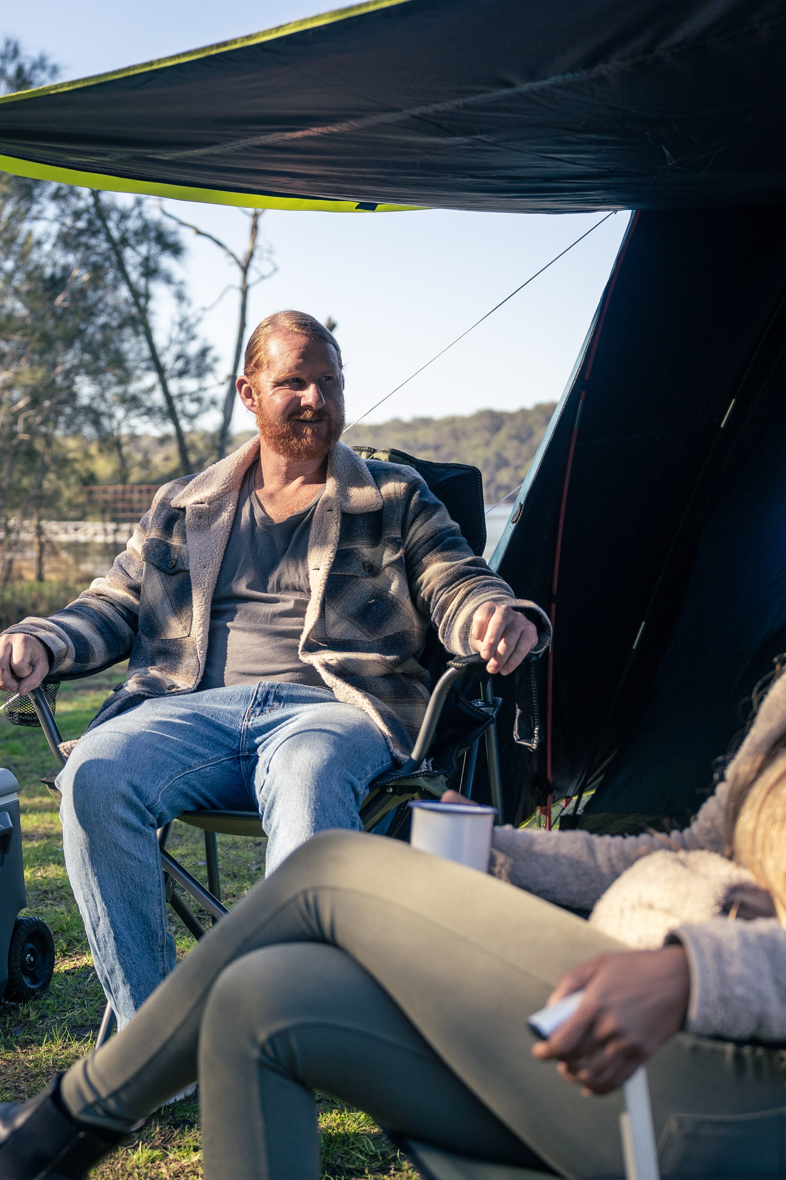 Coleman™ Quad Fold Swagger Chair, Extra Wide, Adjustable lumber support, Mobile Phone Holder, Drink Holder, Carry Bag, 250kg