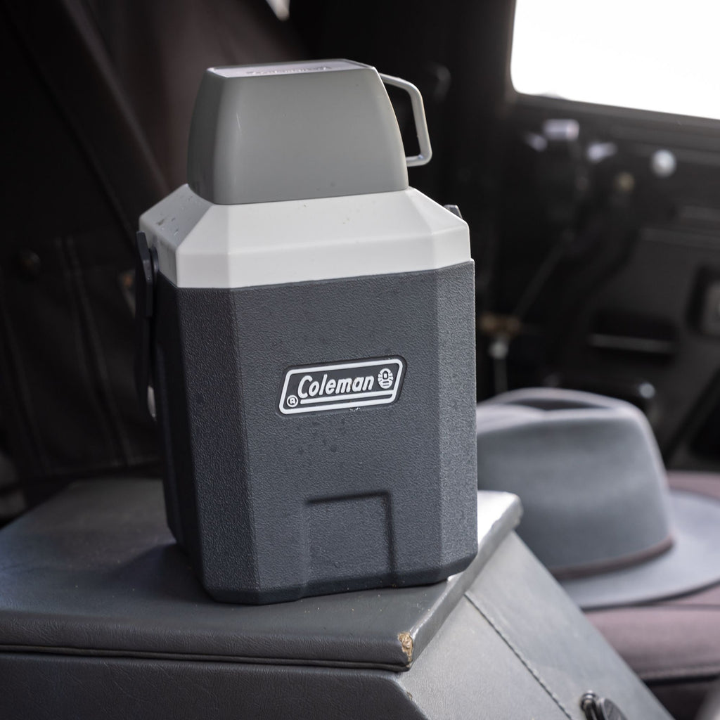 Coleman Extreme Cooler Jug with Carry Handle & Drinking Cup Cap 2.7L