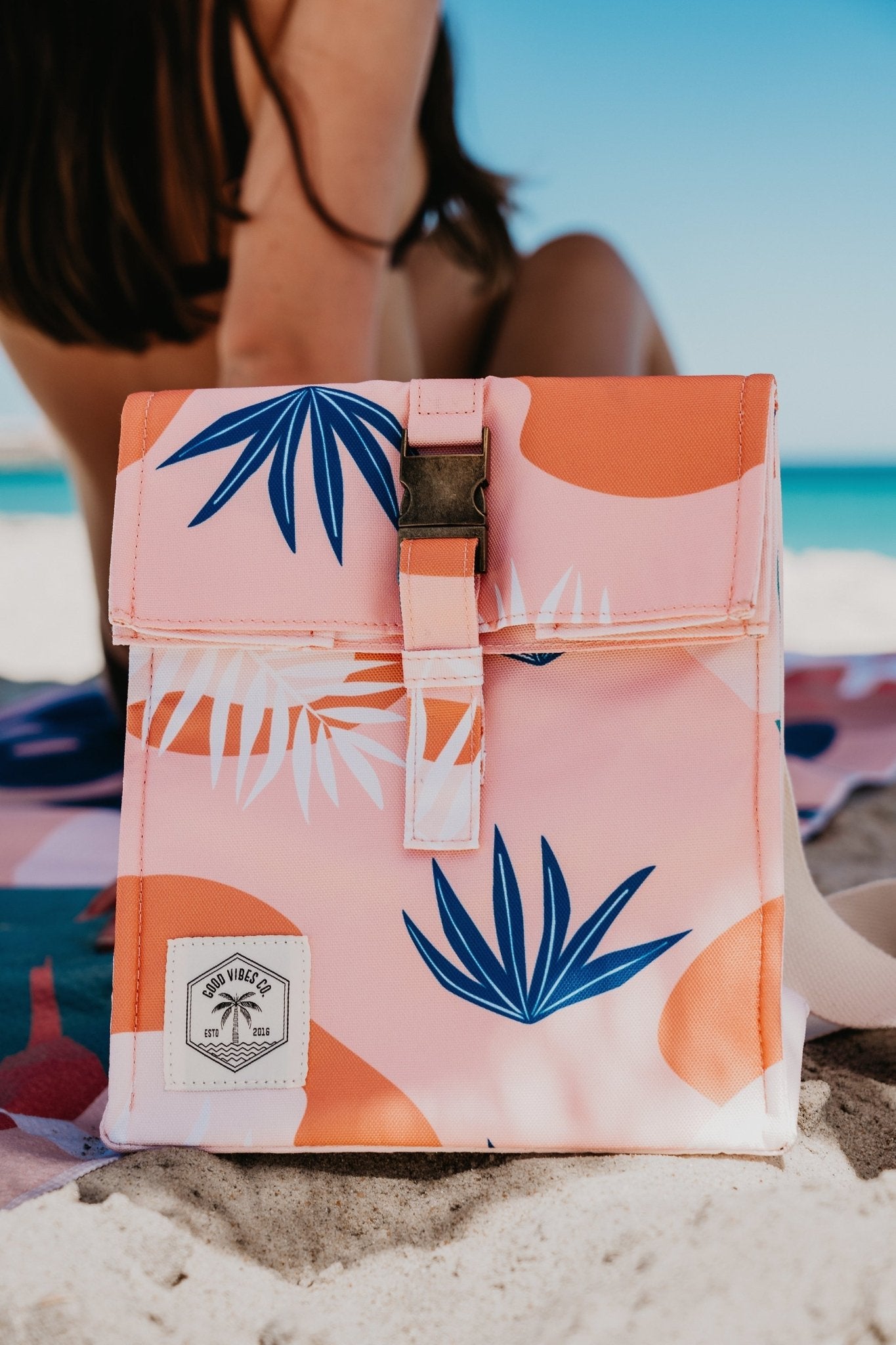 Blush Palm Insulated Lunch Bag, Removable Shoulder Strap, Metal Buckle