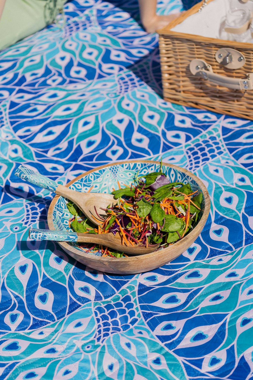Peacock Paradise 2pc Mango  Salad Servers 24cm - Wood & Enamel